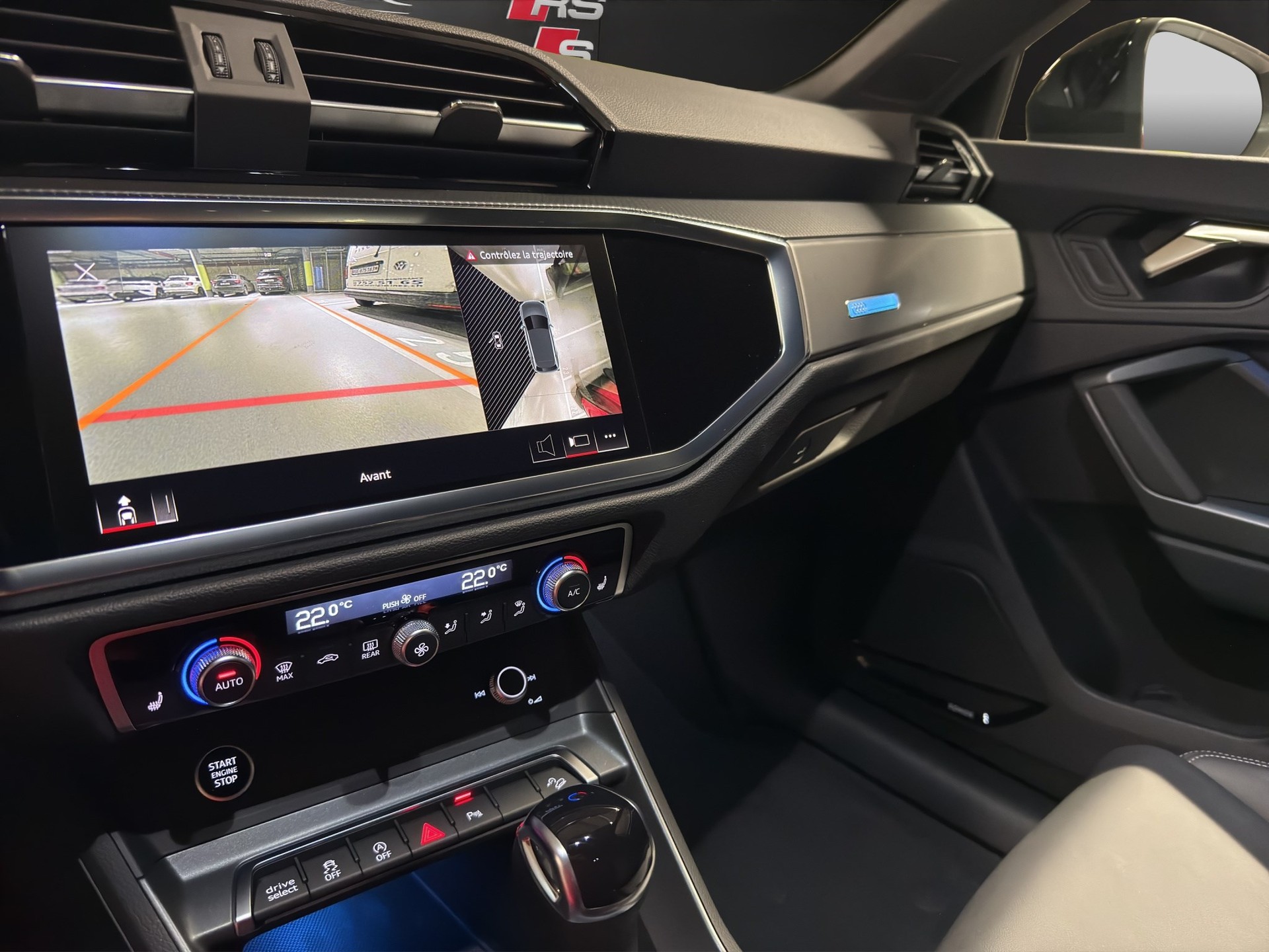 AUDI Q3 35 TFSI S line Attraction S-tronic-image-13