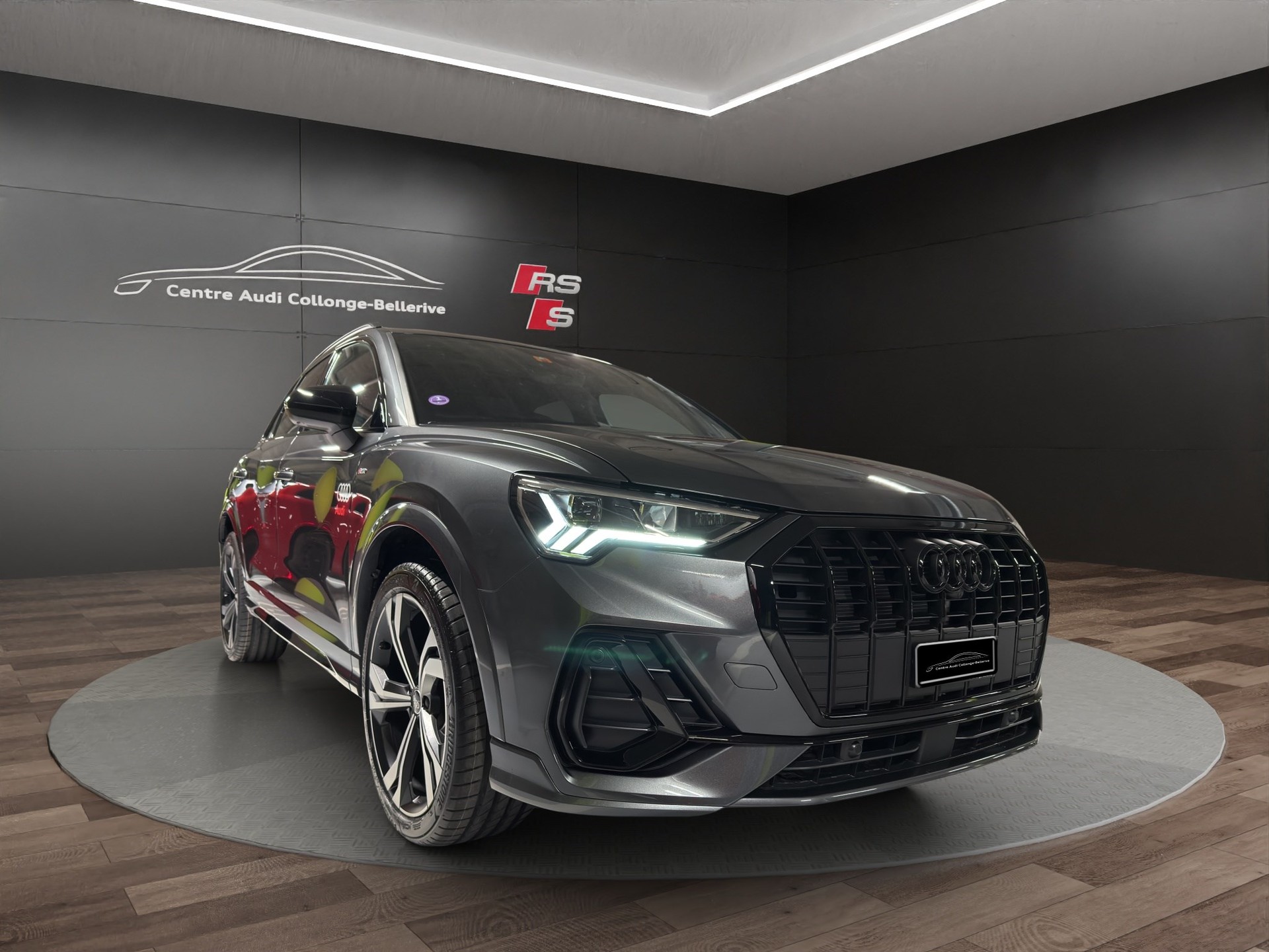 AUDI Q3 35 TFSI S line Attraction S-tronic-image-6