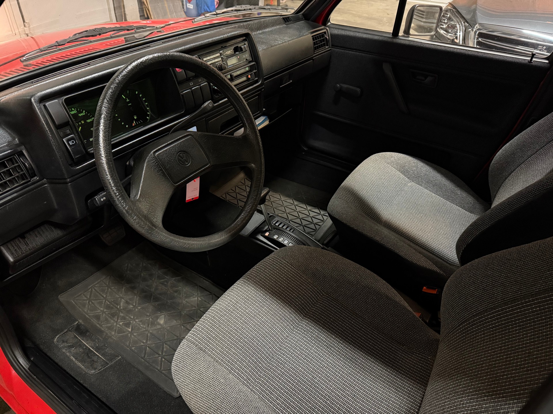 VW Golf 1600-image-6
