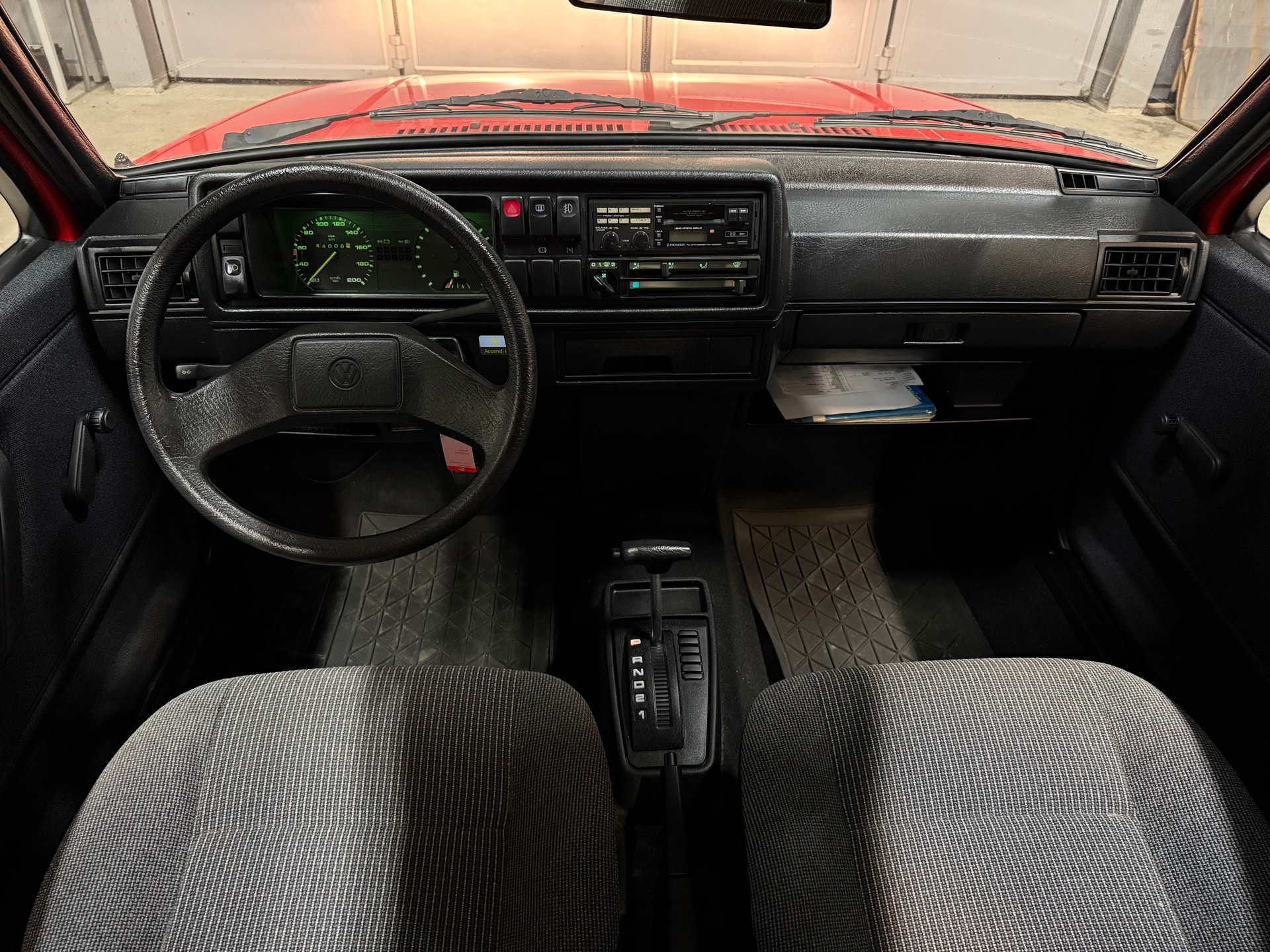 VW Golf 1600-image-8