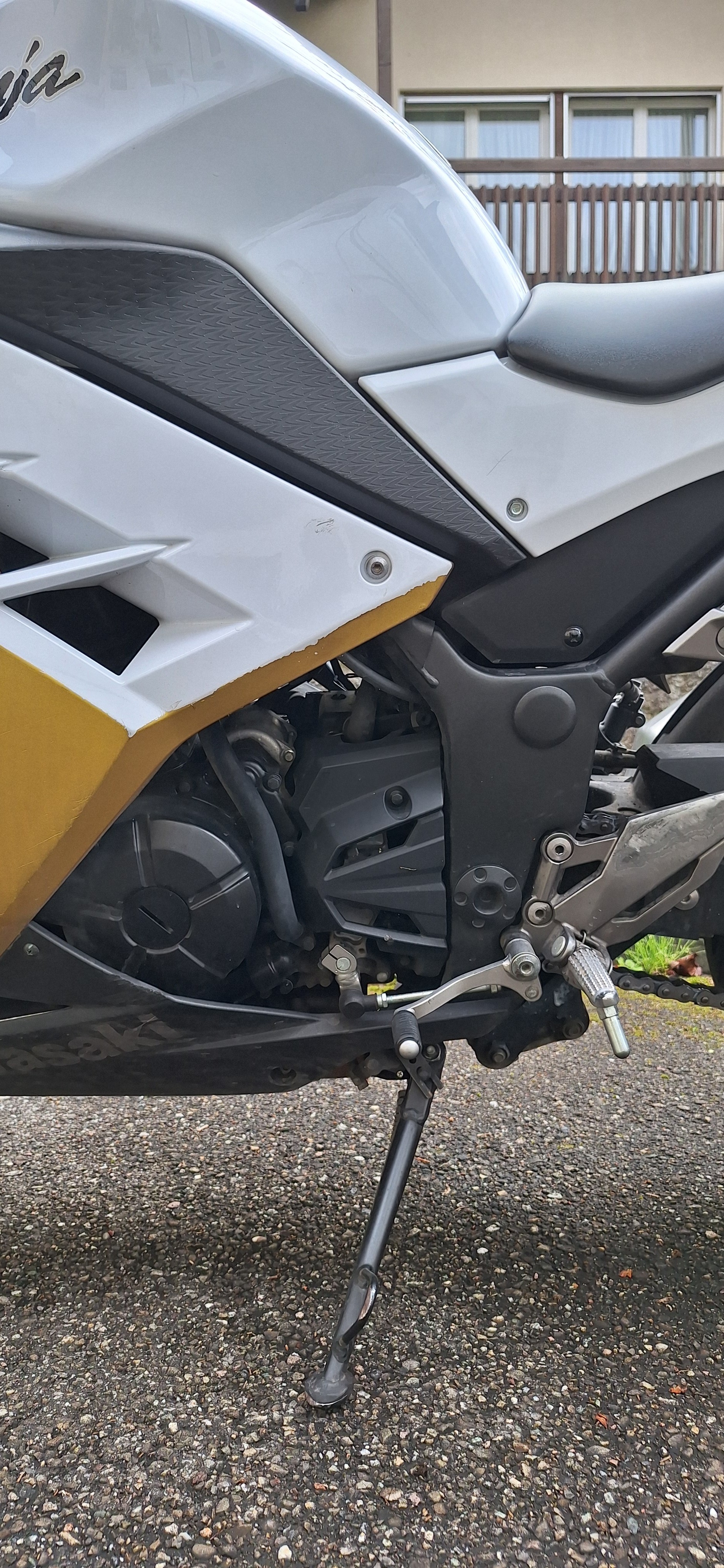 KAWASAKI Ninja 300 ABS-image-7