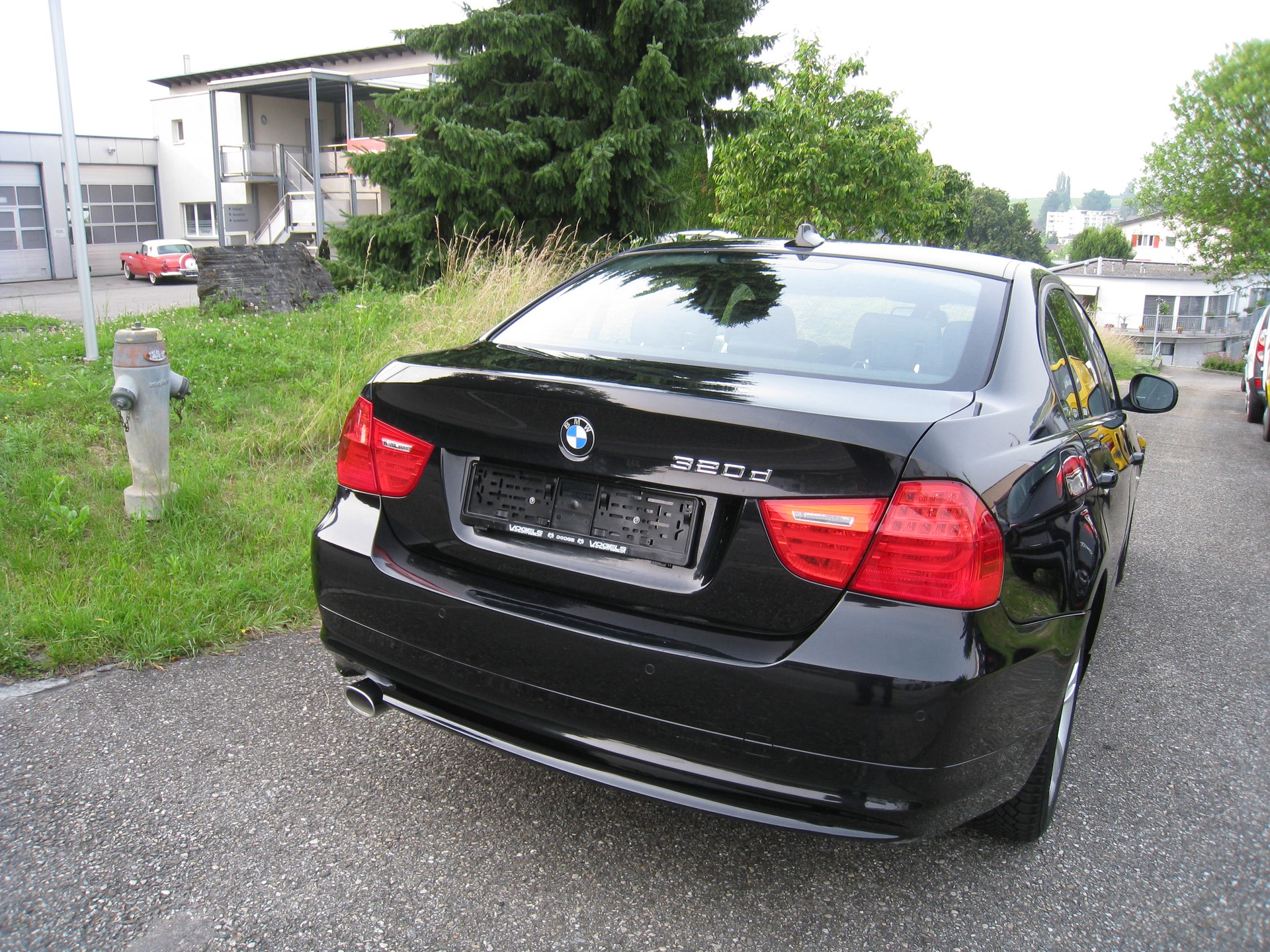 BMW 320d xDrive Dynamic Edition-image-5