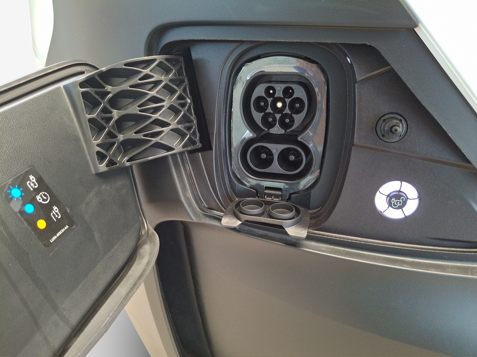 VW e-Transporter 70 kWh-image-14