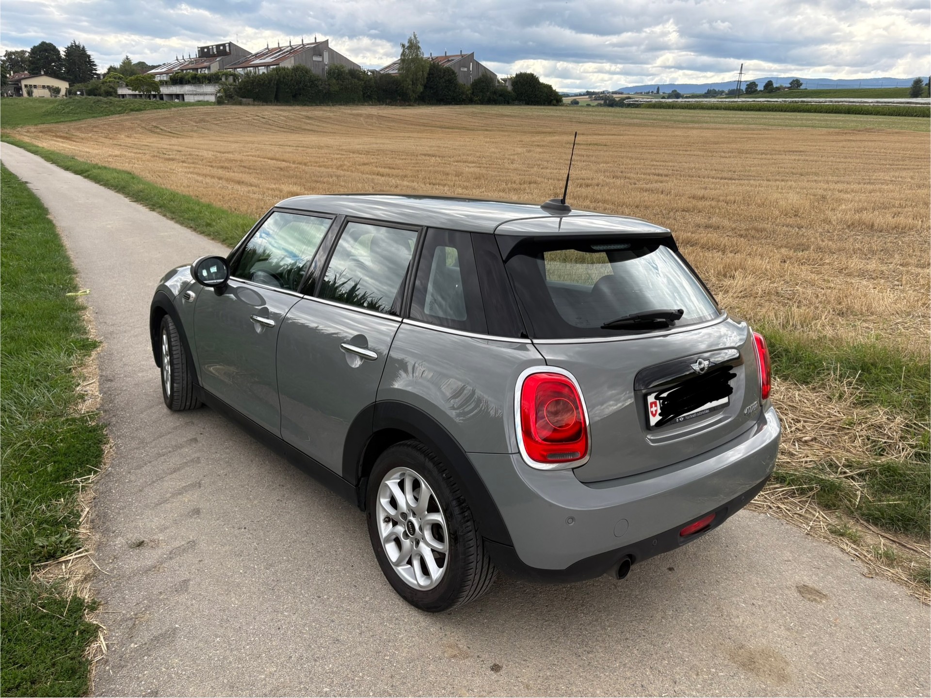 MINI Cooper Steptronic-image-3
