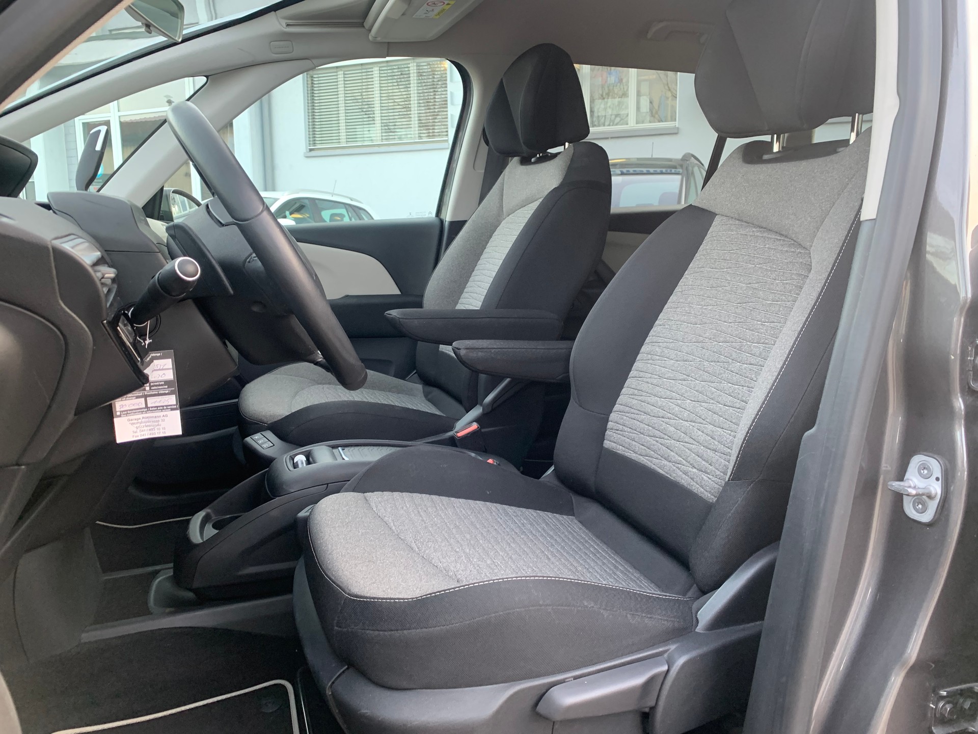 CITROEN Grand C4 Spacetourer 1.5 BlueHDi Origins EAT8-image-6
