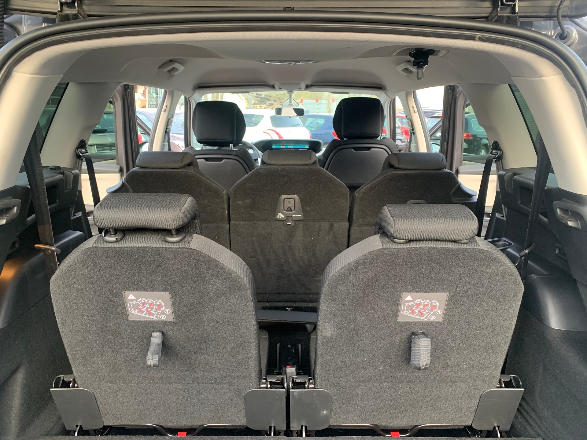 CITROEN Grand C4 Spacetourer 1.5 BlueHDi Origins EAT8-image-9