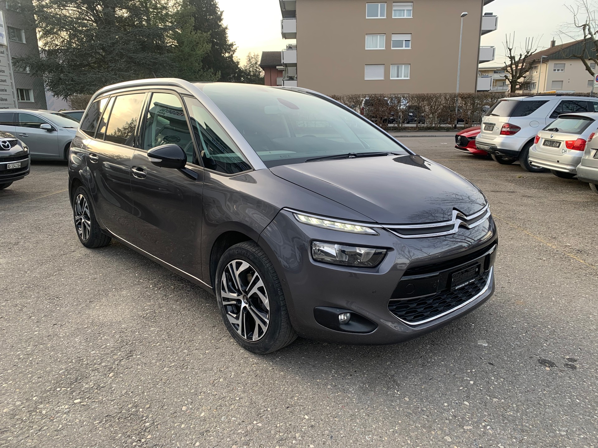 CITROEN Grand C4 Spacetourer 1.5 BlueHDi Origins EAT8-showroom-element-1