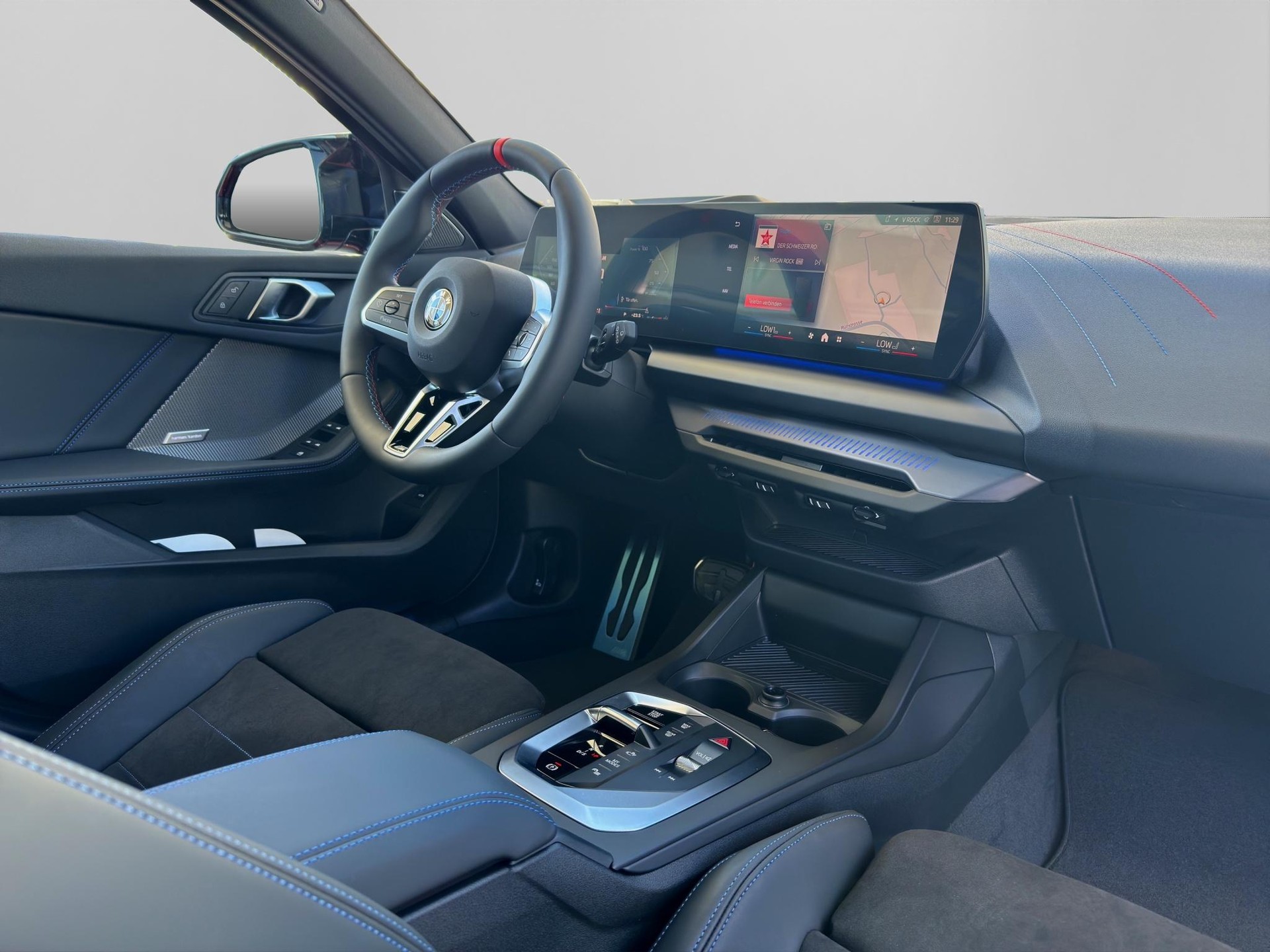 BMW M135i xDrive M Sportpaket Pro-image-13