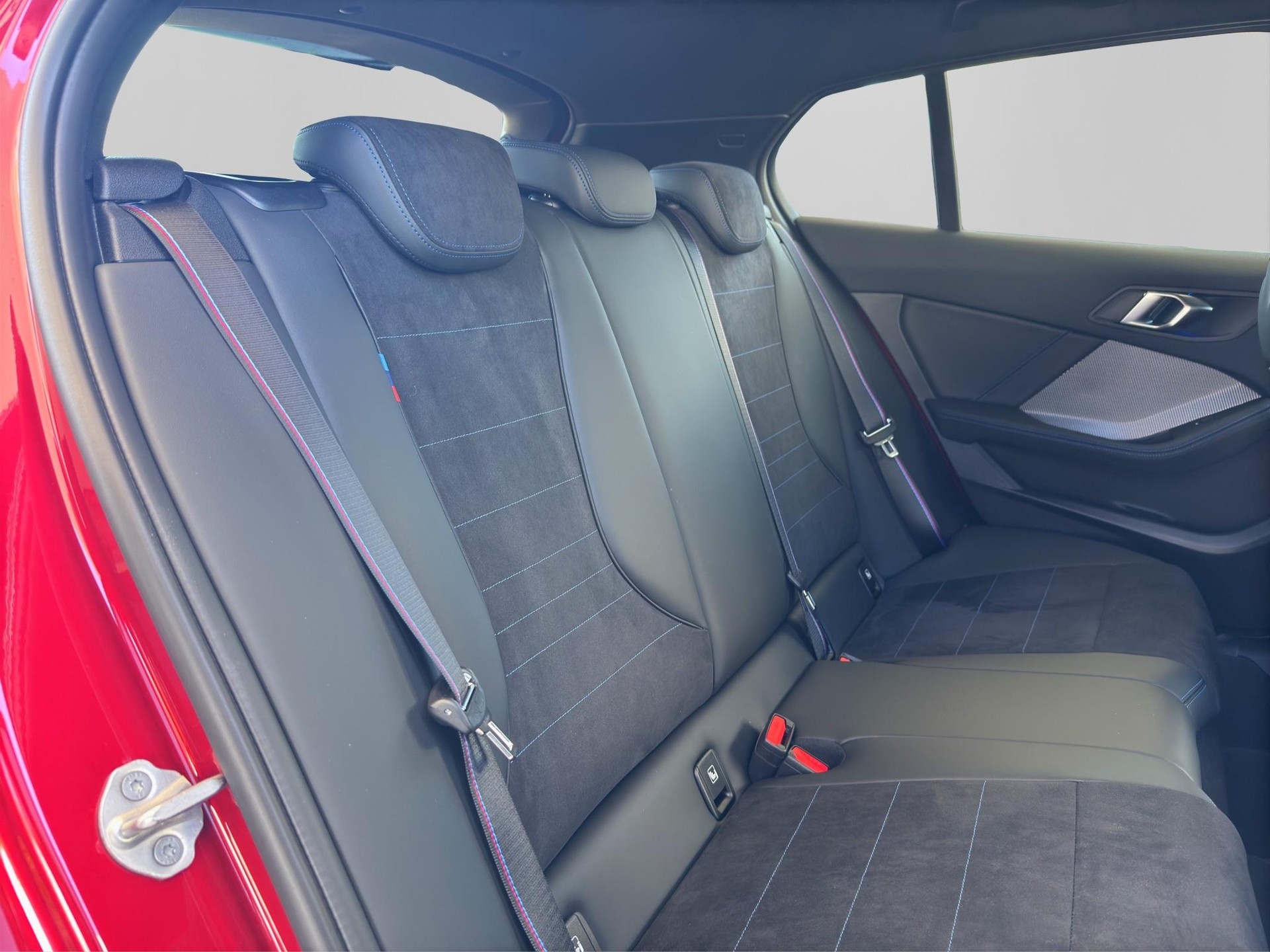 BMW M135i xDrive M Sportpaket Pro-image-18