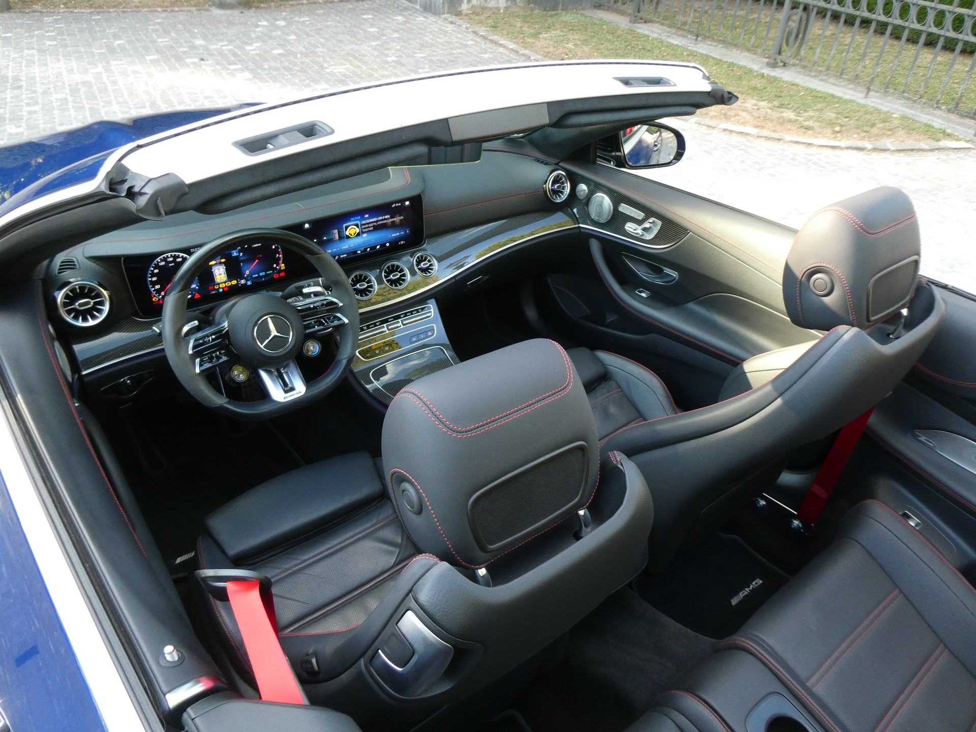 MERCEDES-BENZ E 53 Cabriolet AMG 4 Matic+ 9G-Speedshift TCT-image-4