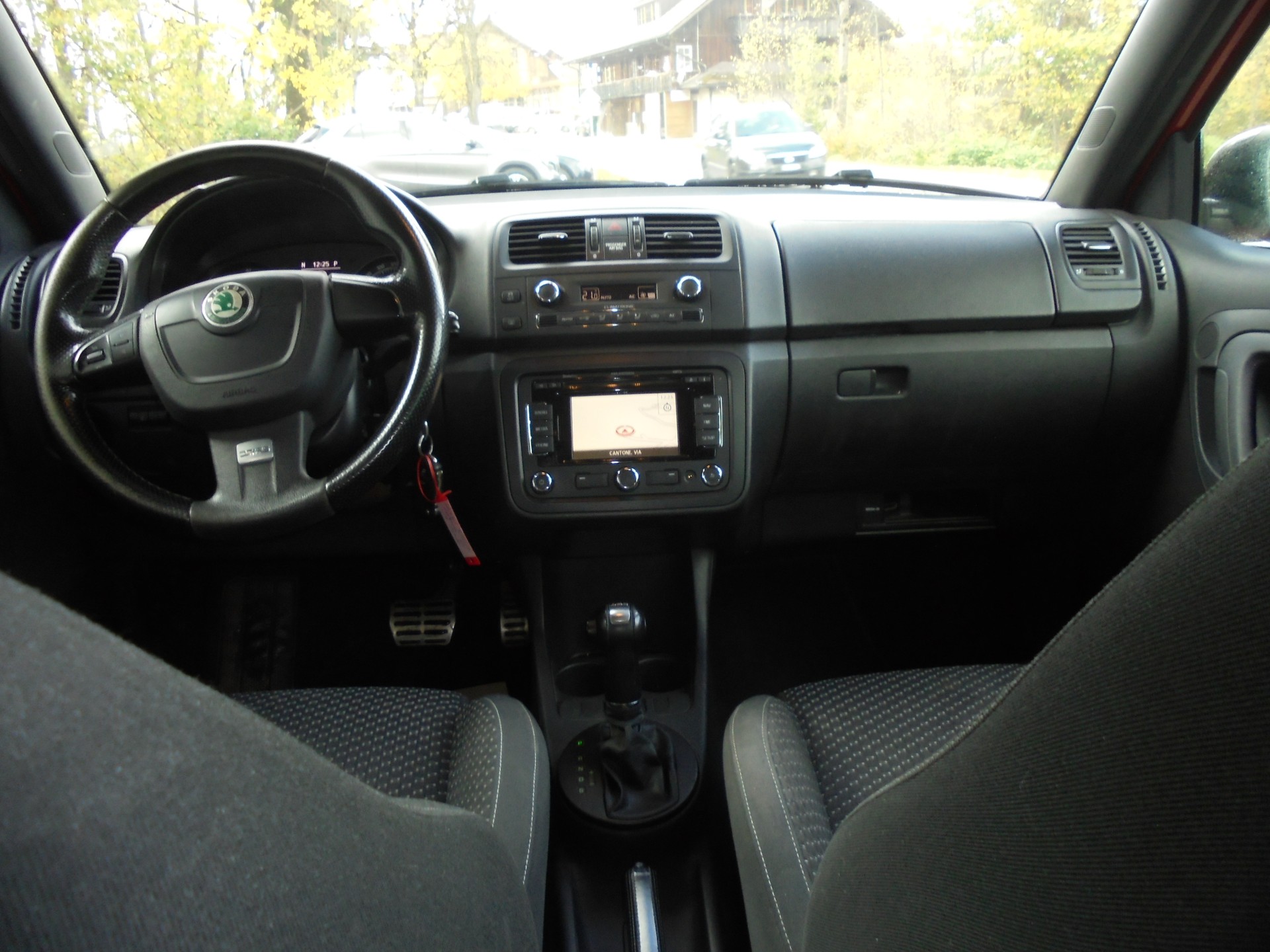 SKODA Fabia 1.4 TSI RS DSG-image-5