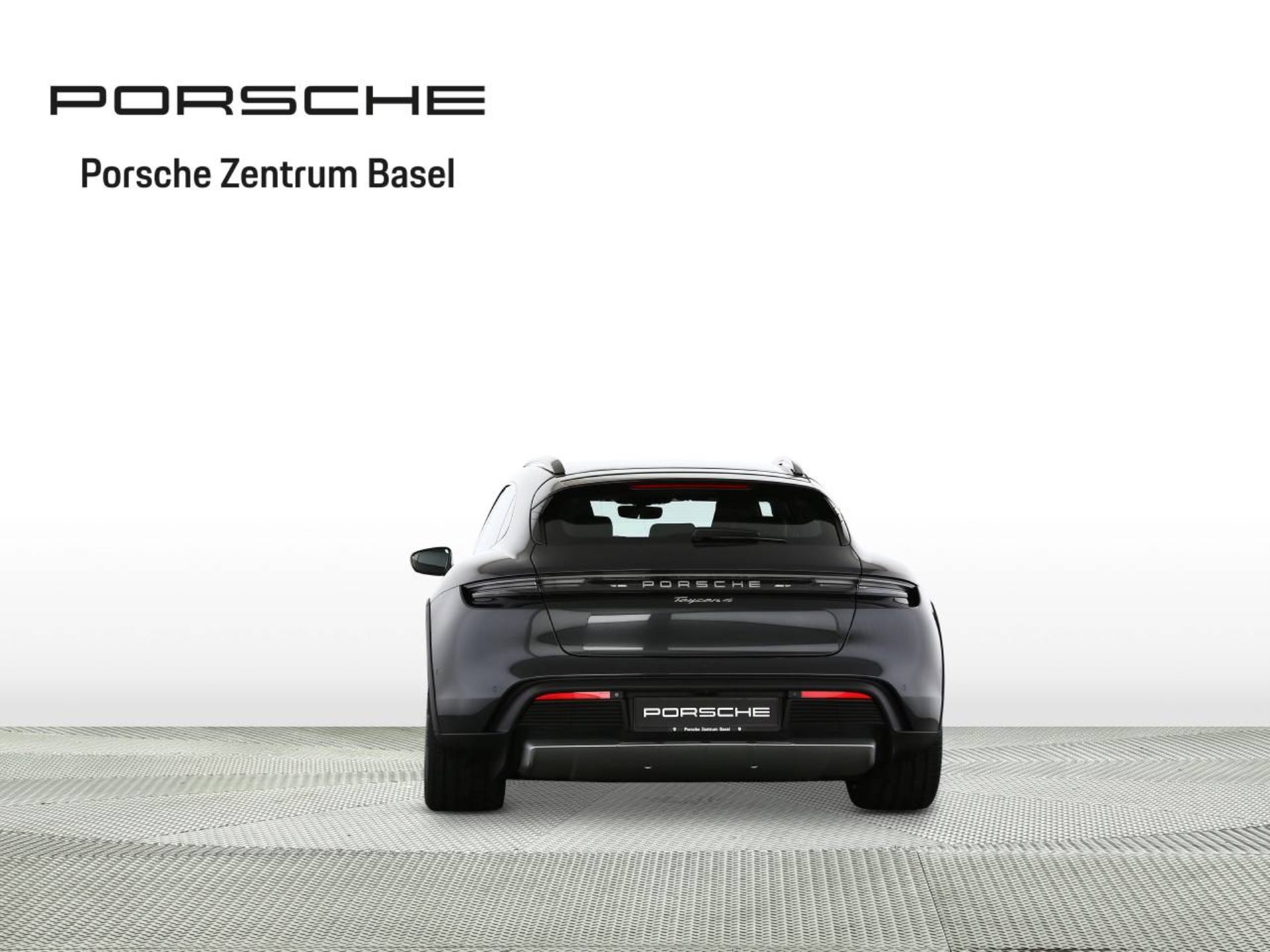 PORSCHE Taycan 4 Cross Turismo-image-6
