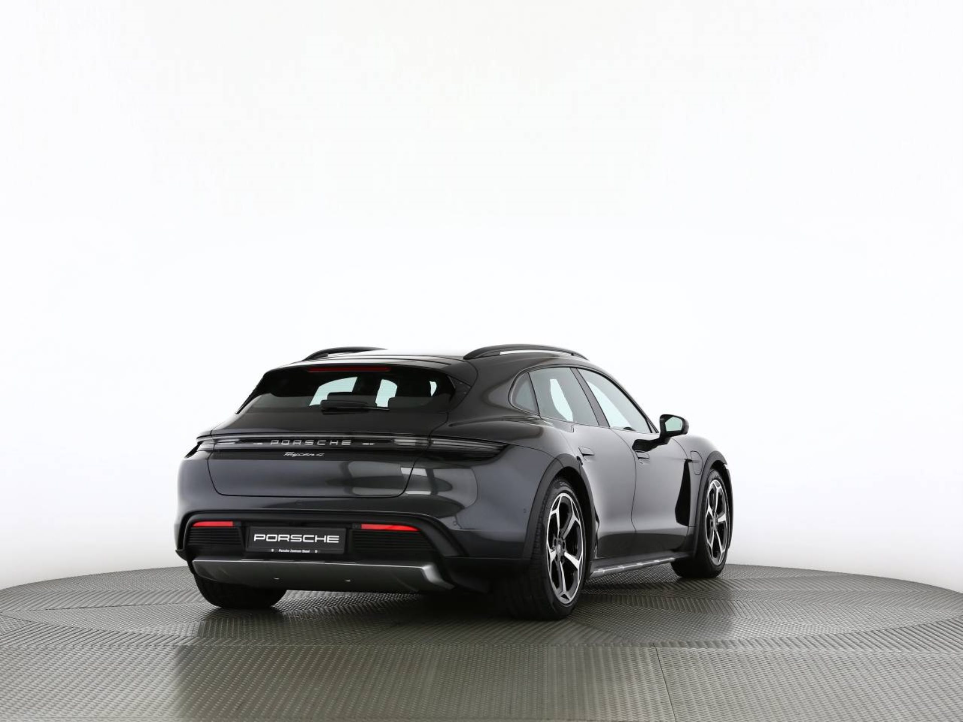 PORSCHE Taycan 4 Cross Turismo-image-20