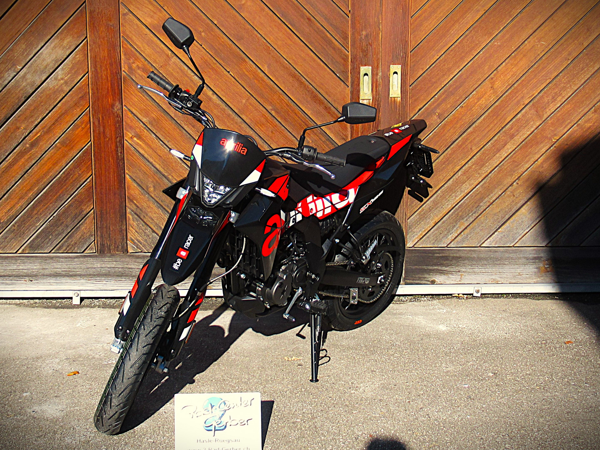APRILIA SX 125-showroom-element-3