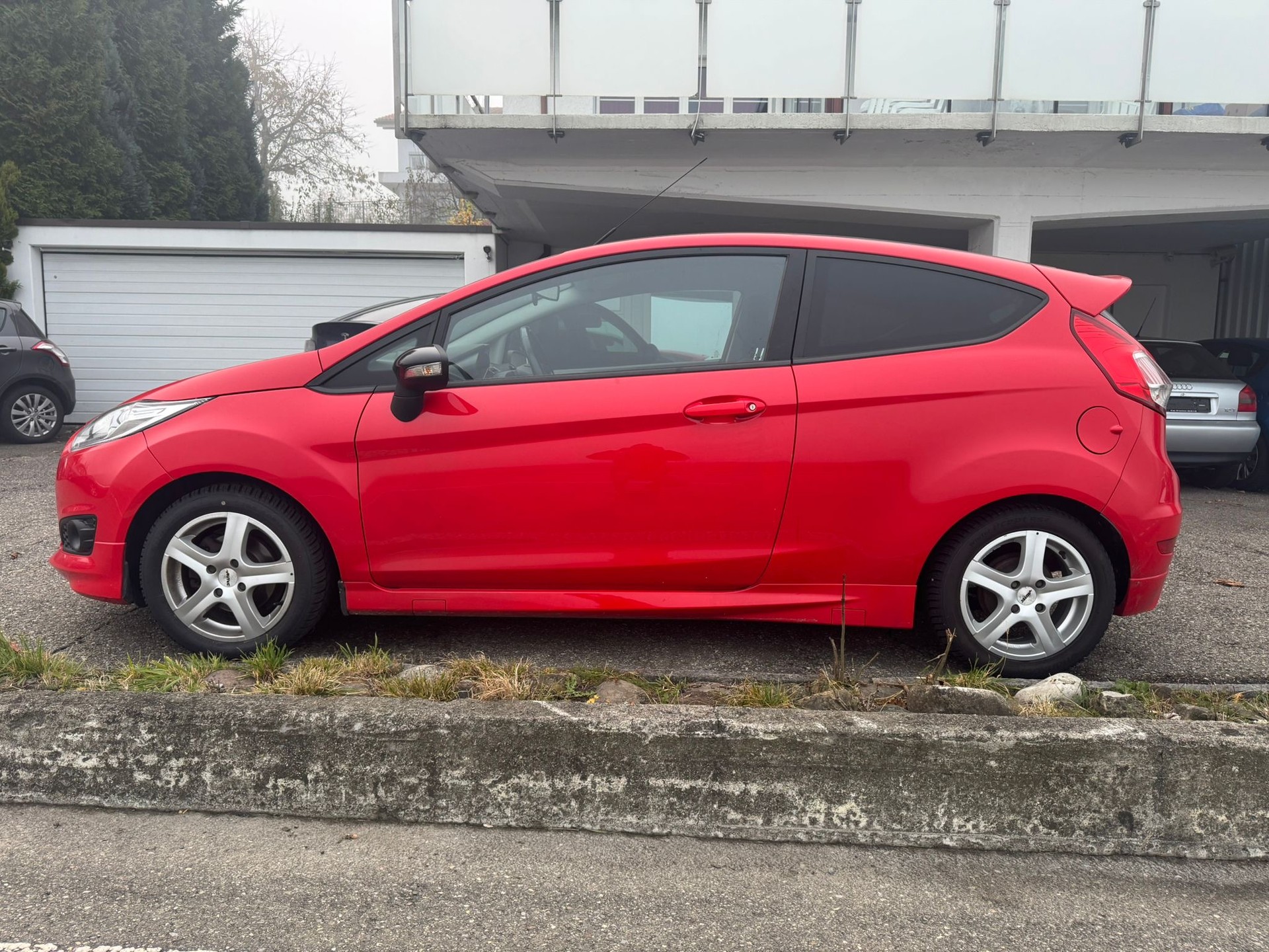 FORD Fiesta 1.0 SCTi Sport Red-image-3
