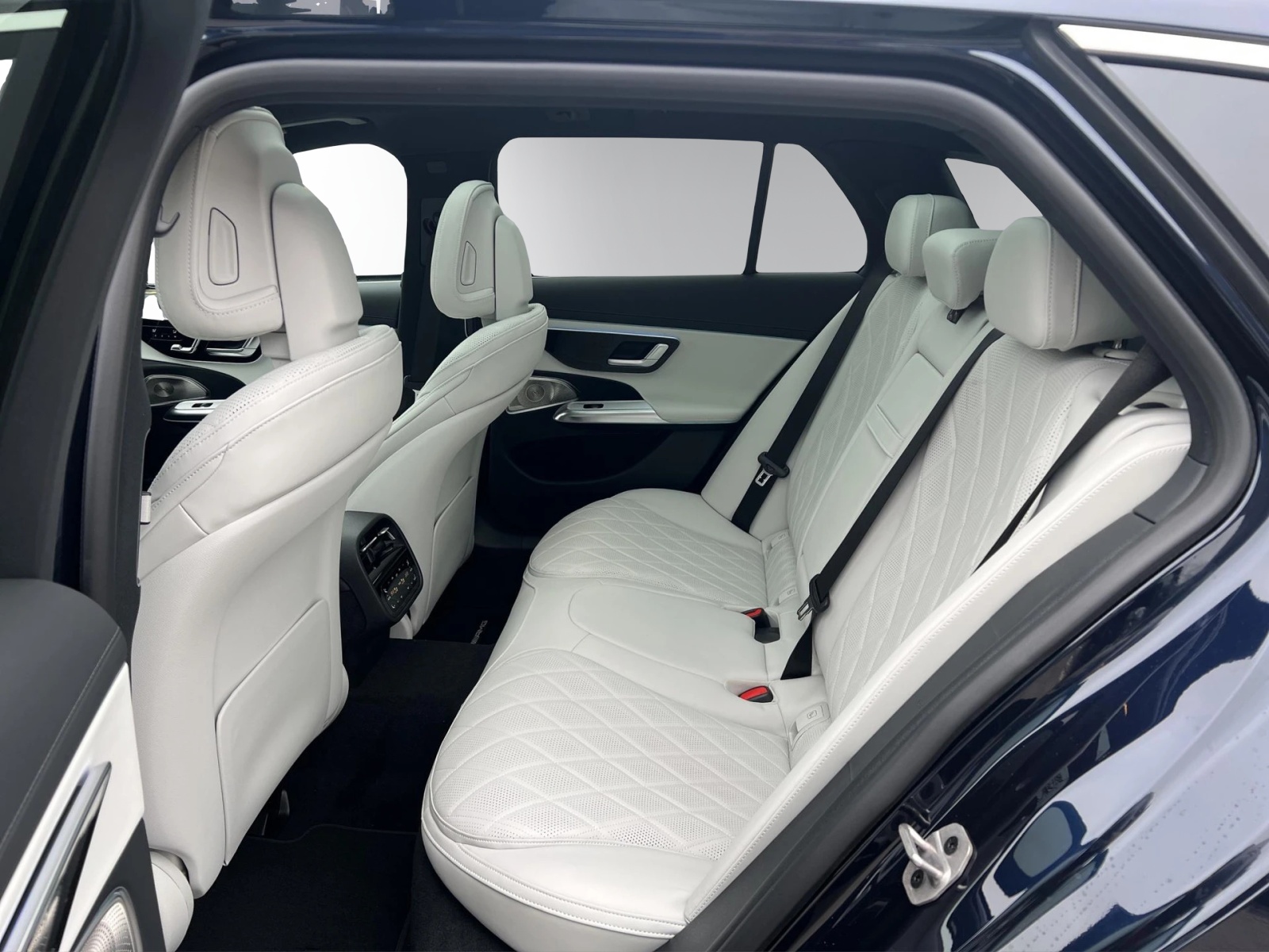 MERCEDES-BENZ E 220 D 4M T-image-9