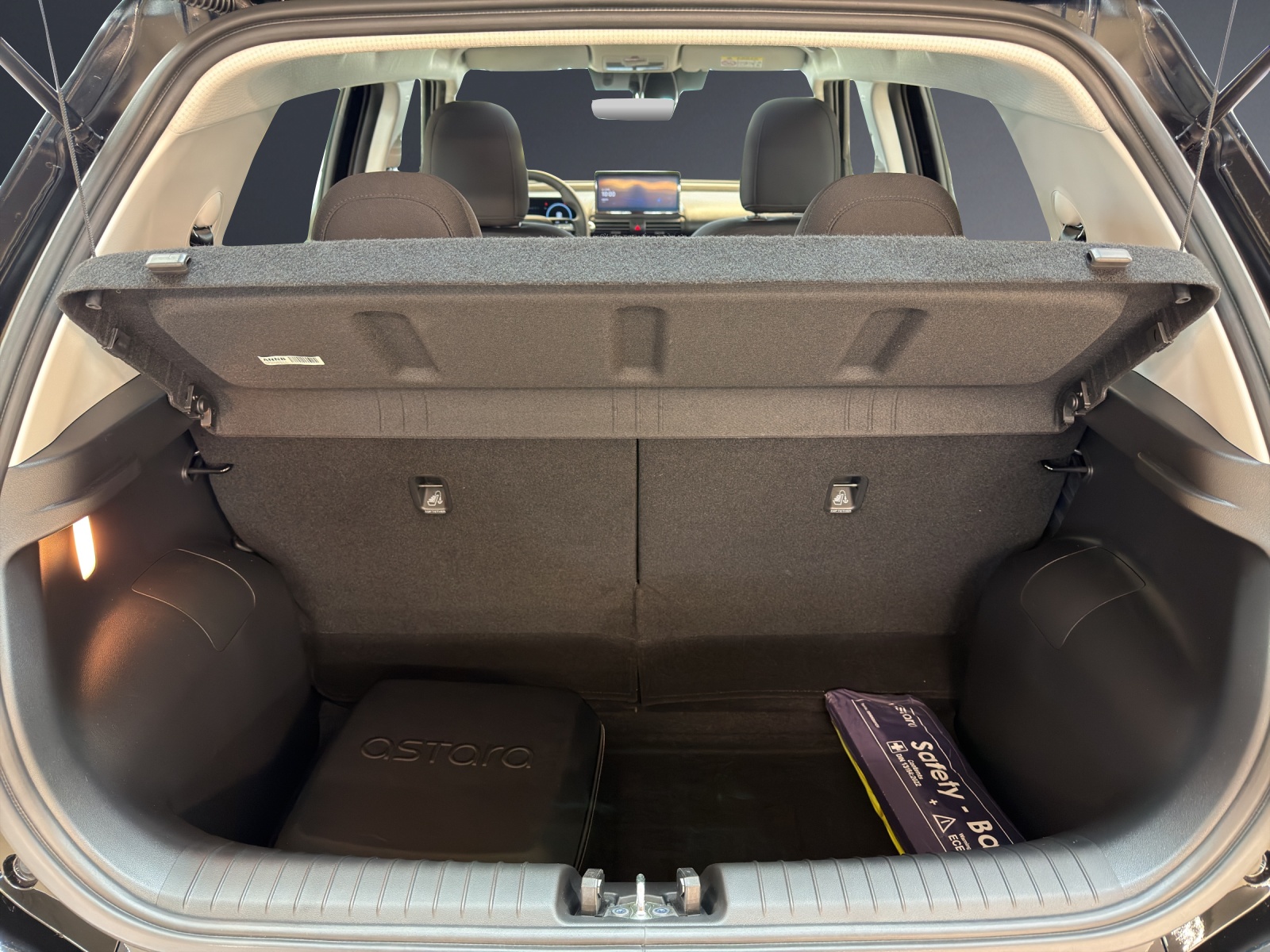 HYUNDAI Inster 49kWh Origo-image-16