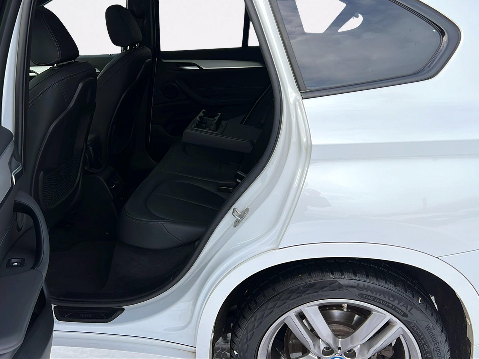 BMW X1 xDrive 25e M Sport Steptronic-image-13