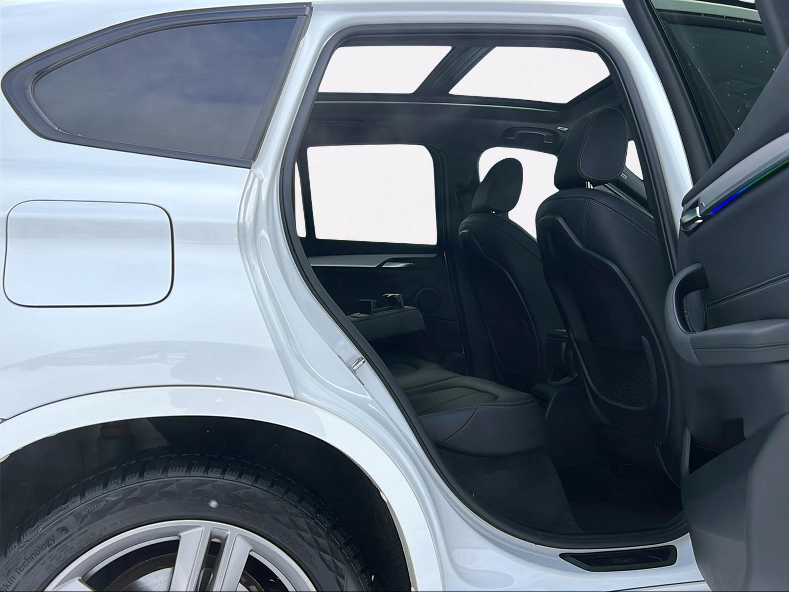 BMW X1 xDrive 25e M Sport Steptronic-image-6