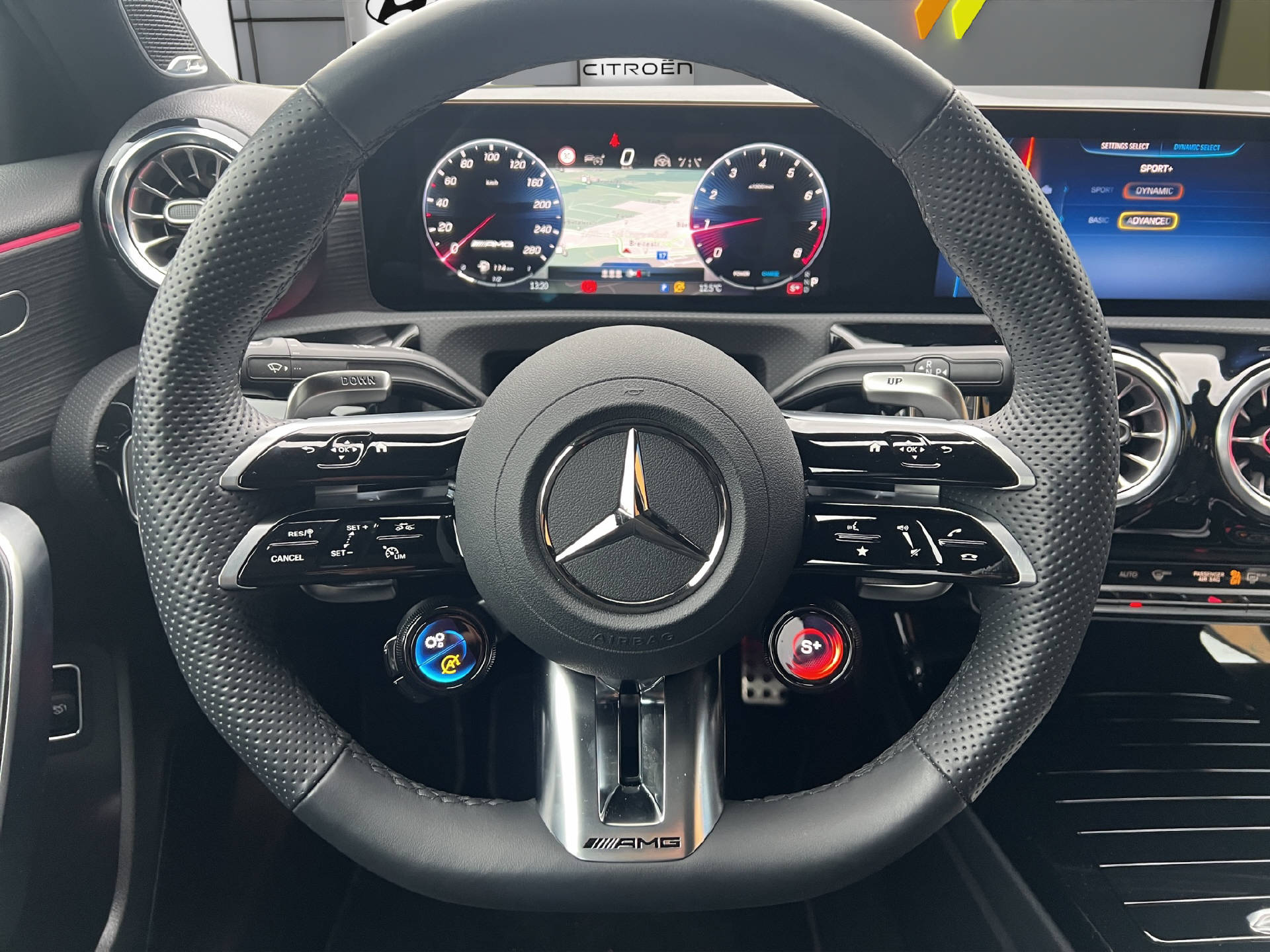 MERCEDES-BENZ A 35 AMG 4matic-image-9