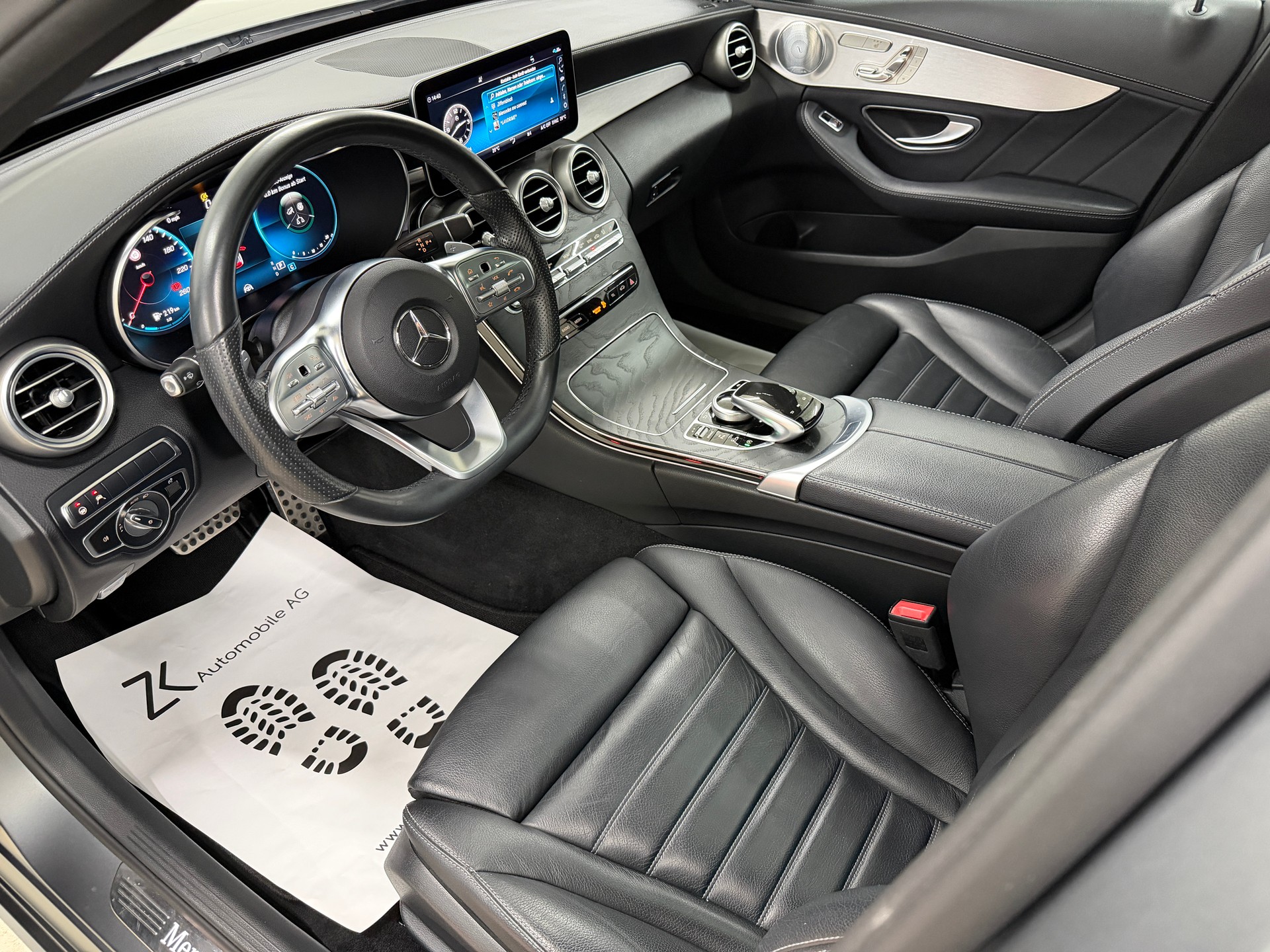 MERCEDES-BENZ C 220 d Swiss Star AMG Line 4M selenitgrau magno 9G-Tronic / Panoramadach / 360° Kamera / Leder / Keyless Go /-image-6