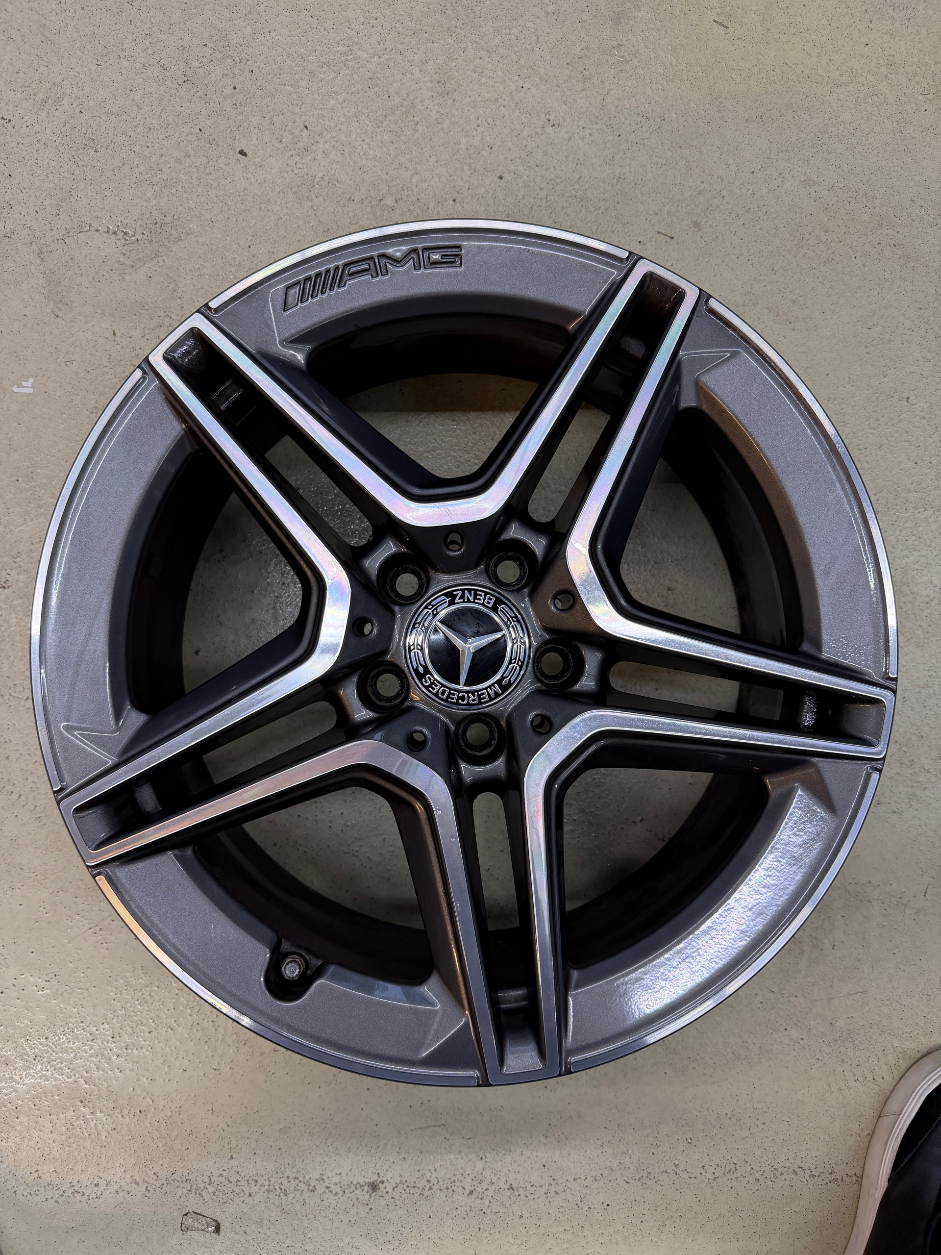 MERCEDES-BENZ C 220 d Swiss Star AMG Line 4M selenitgrau magno 9G-Tronic / Panoramadach / 360° Kamera / Leder / Keyless Go /-image-19