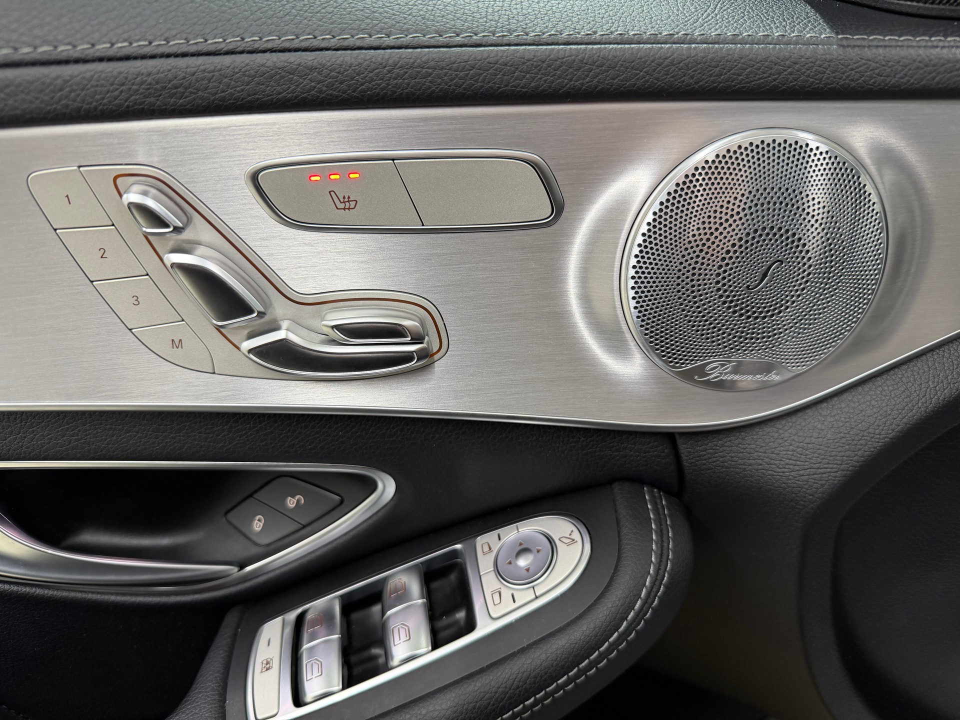 MERCEDES-BENZ C 220 d Swiss Star AMG Line 4M selenitgrau magno 9G-Tronic / Panoramadach / 360° Kamera / Leder / Keyless Go /-image-18