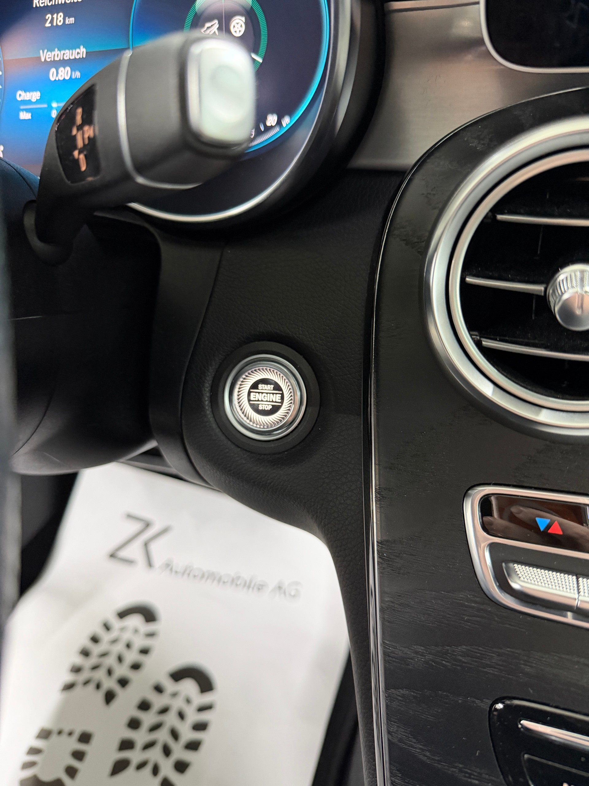 MERCEDES-BENZ C 220 d Swiss Star AMG Line 4M selenitgrau magno 9G-Tronic / Panoramadach / 360° Kamera / Leder / Keyless Go /-image-16
