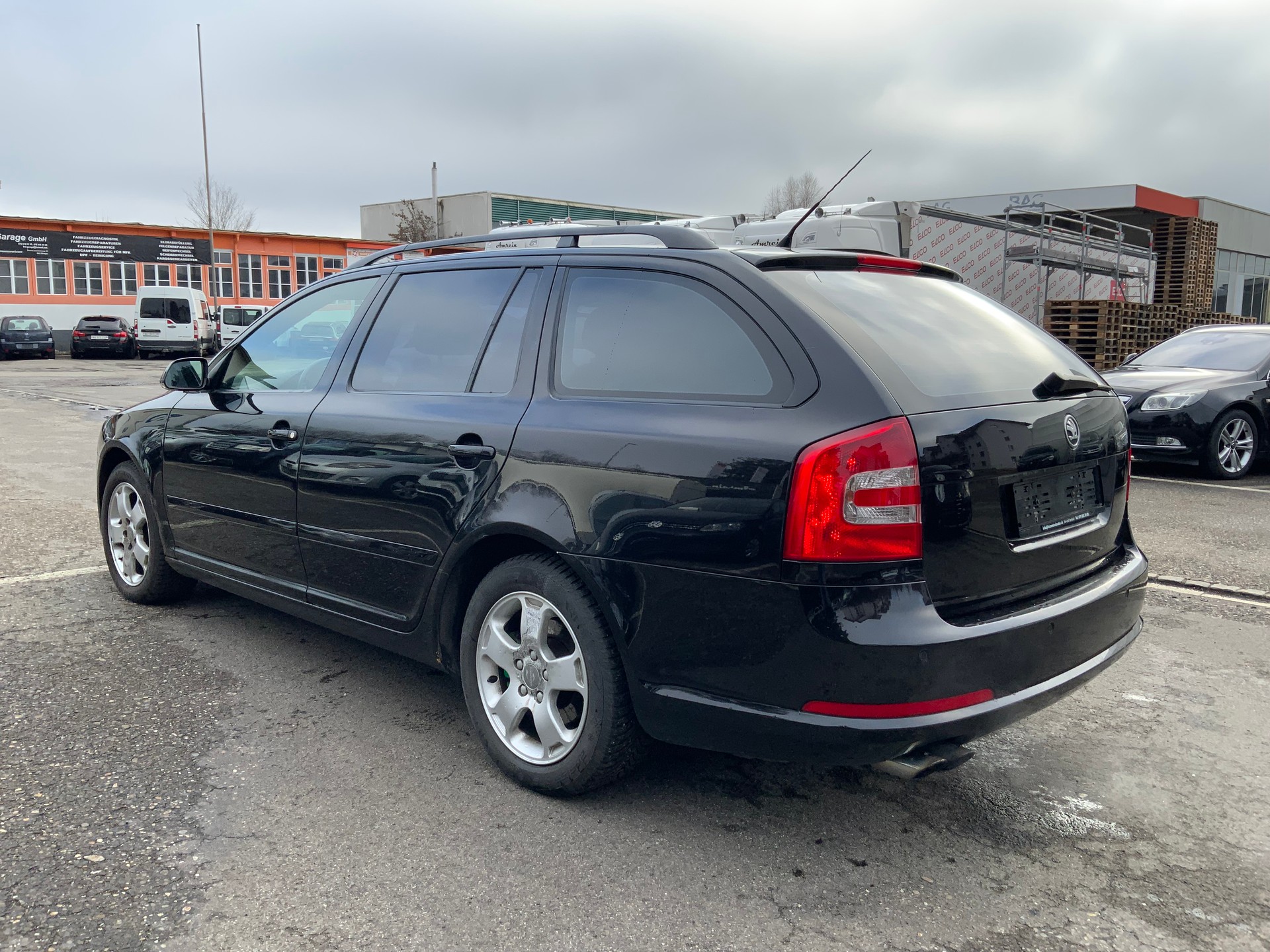 SKODA Octavia 2.0 TFSI RS-image-4
