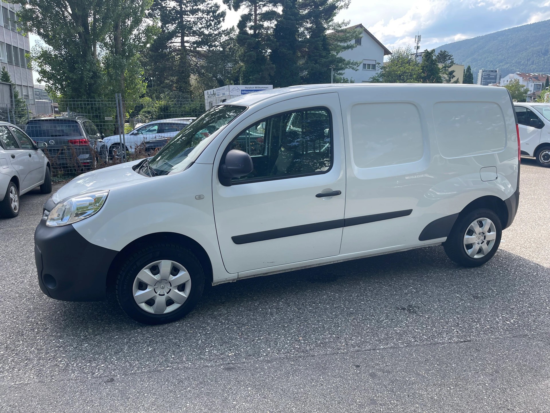 RENAULT Kangoo Maxi dCi 90 ENERGY Business 2 Pl./2 pl. * Klimaanlage * Tempomat * PDC H * Airbag * Nutzlast 768Kg * Frisch Ab MFK-image-8