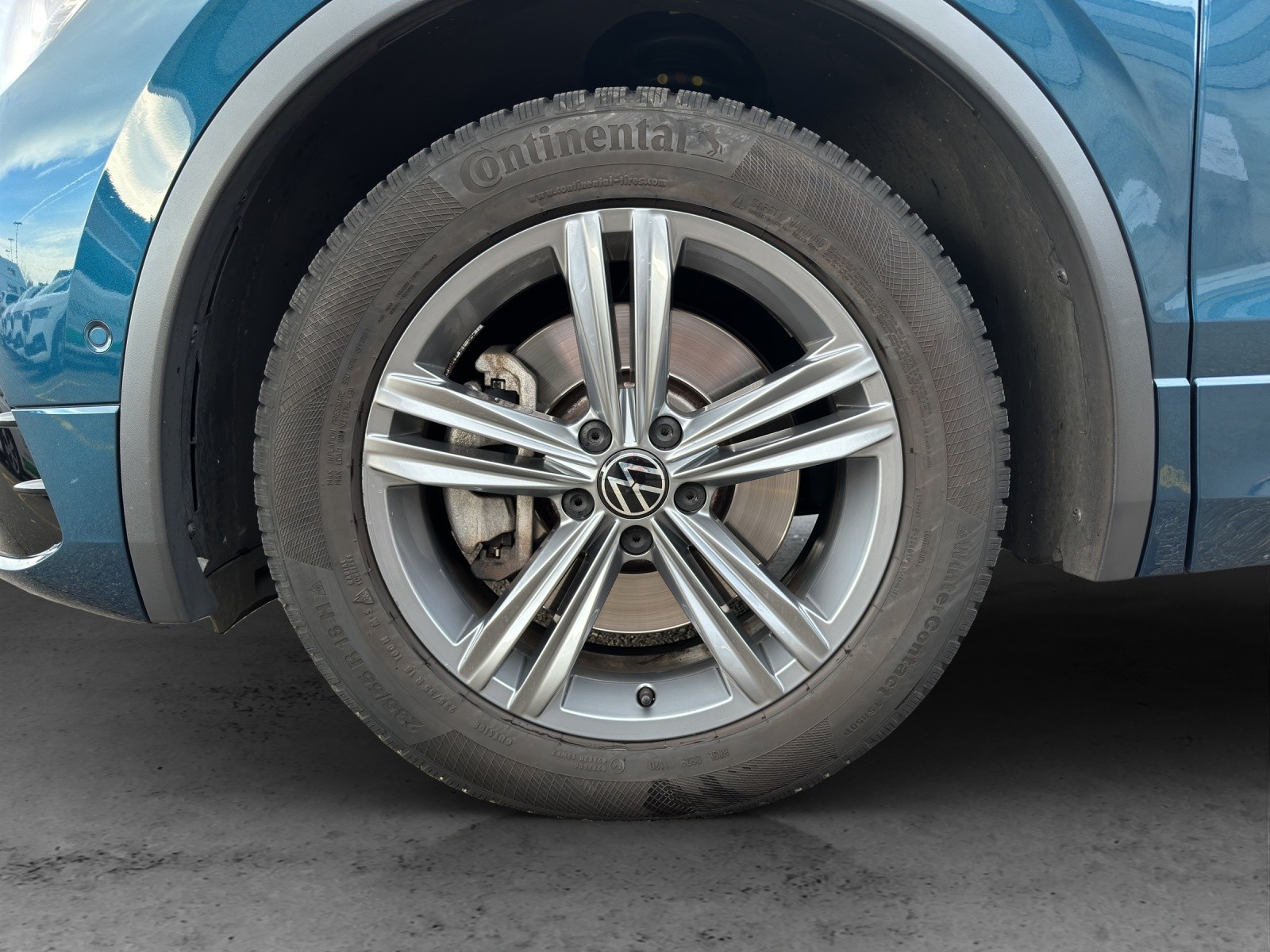 VW Tiguan 2.0TSI R-Line 4Motion DSG-image-12