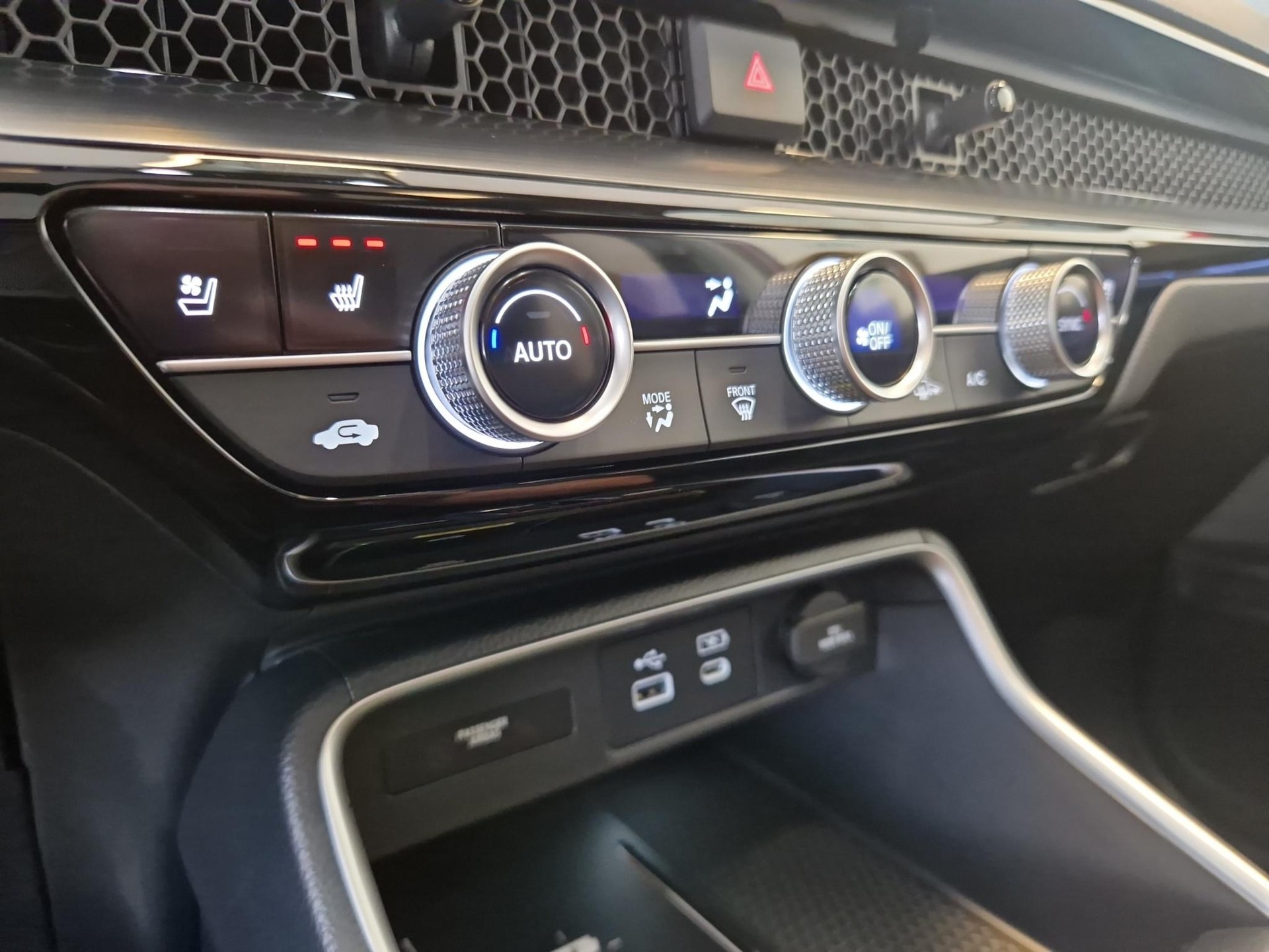 HONDA CR-V 2.0 i-MMD Advance 4WD-image-17