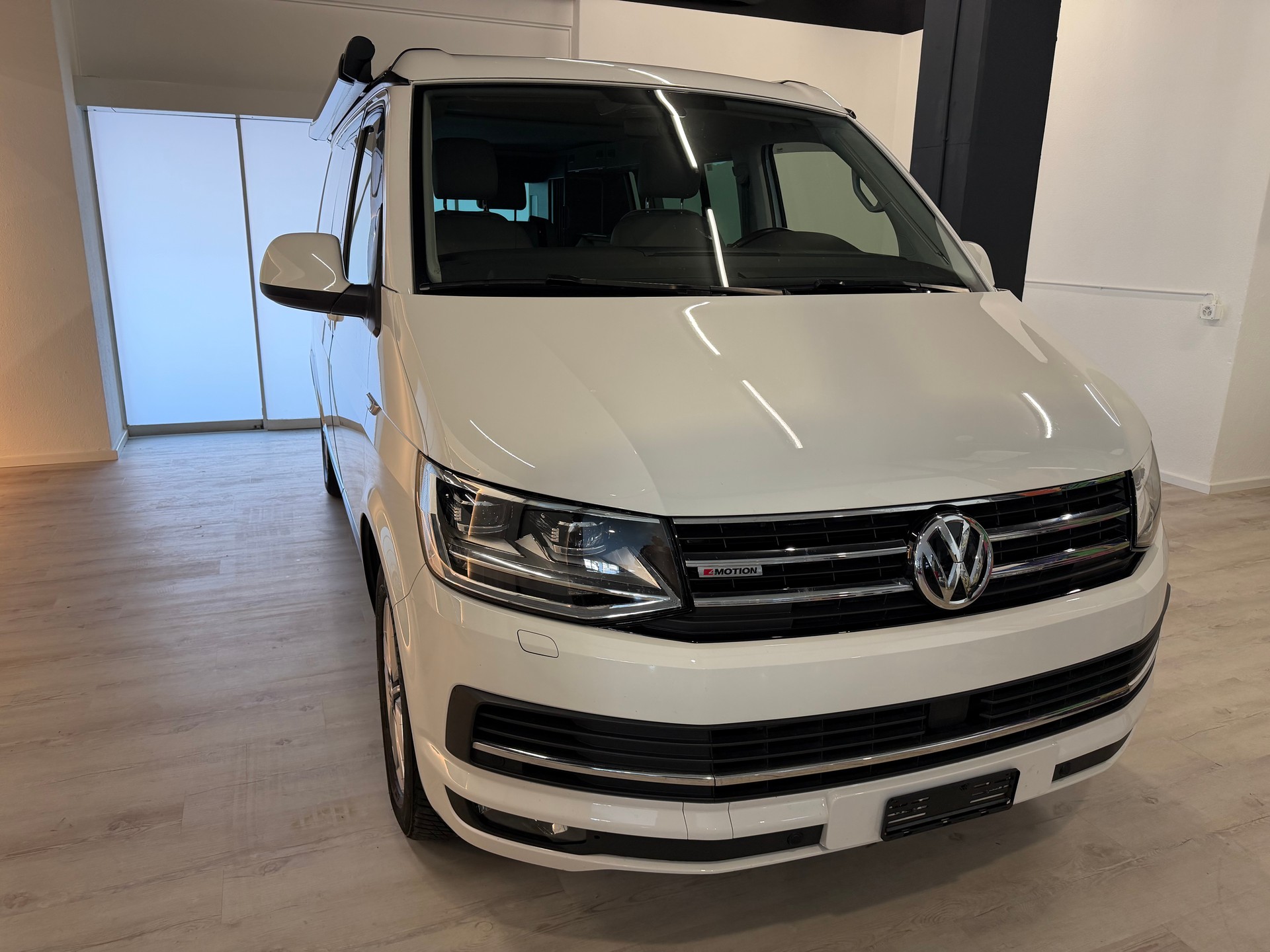 VW T6 California 2.0 TDI Ocean GREY 4Motion DSG-showroom-element-2