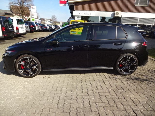 VW Golf 2.0 TSI GTI DSG-image-1
