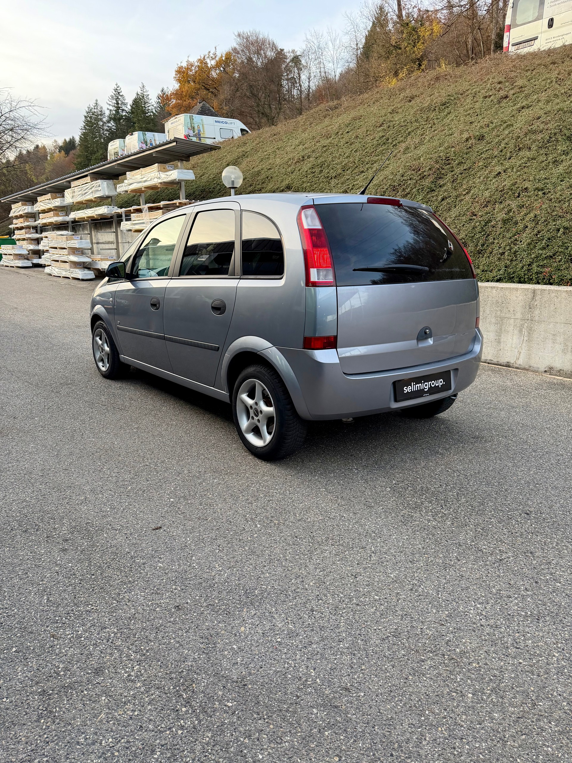 OPEL Meriva 1.7 CDTi Essentia-image-3