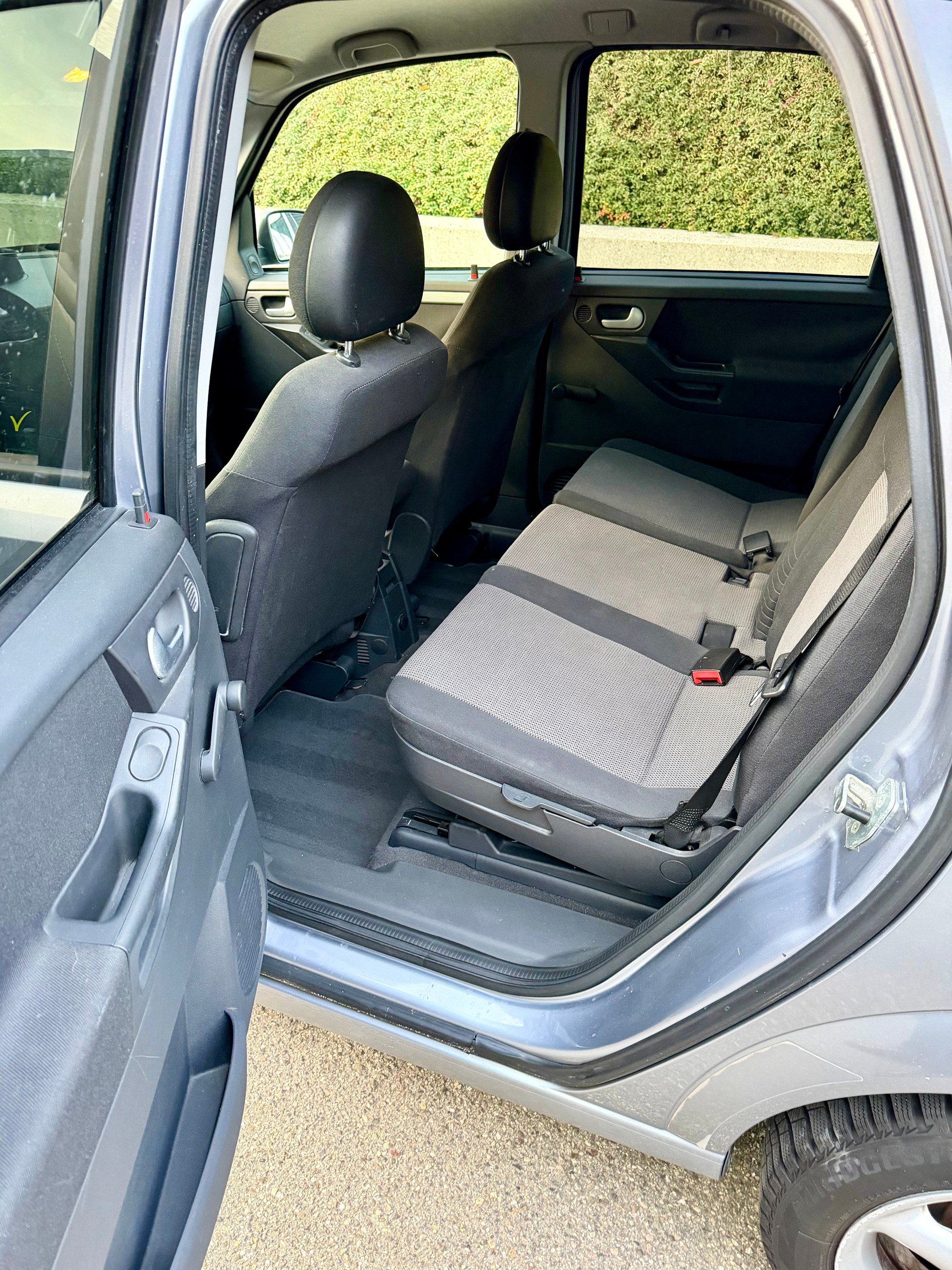 OPEL Meriva 1.7 CDTi Essentia-image-10