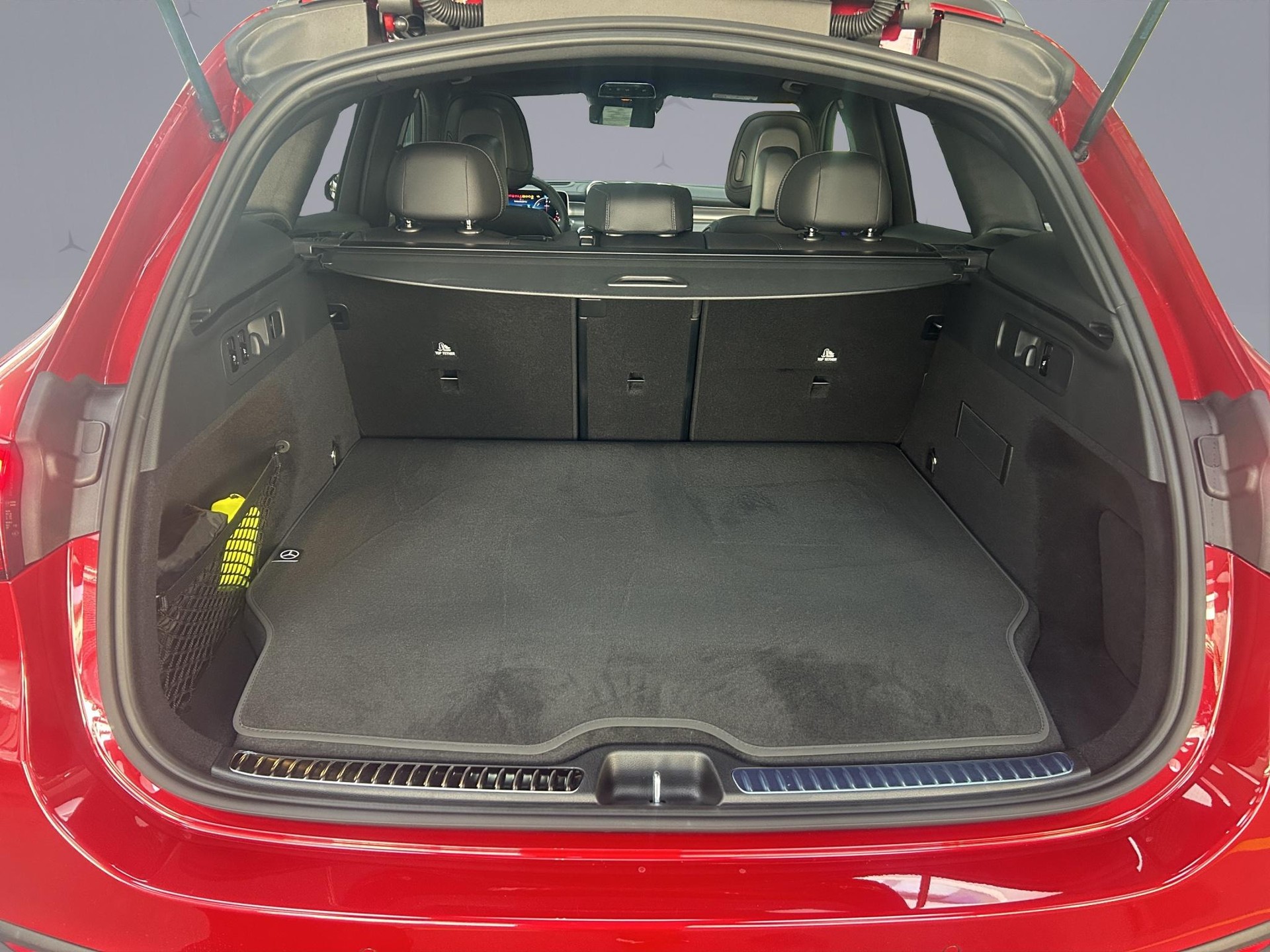 MERCEDES-BENZ GLC 400 e EQ Star AMG Line 4matic-image-17