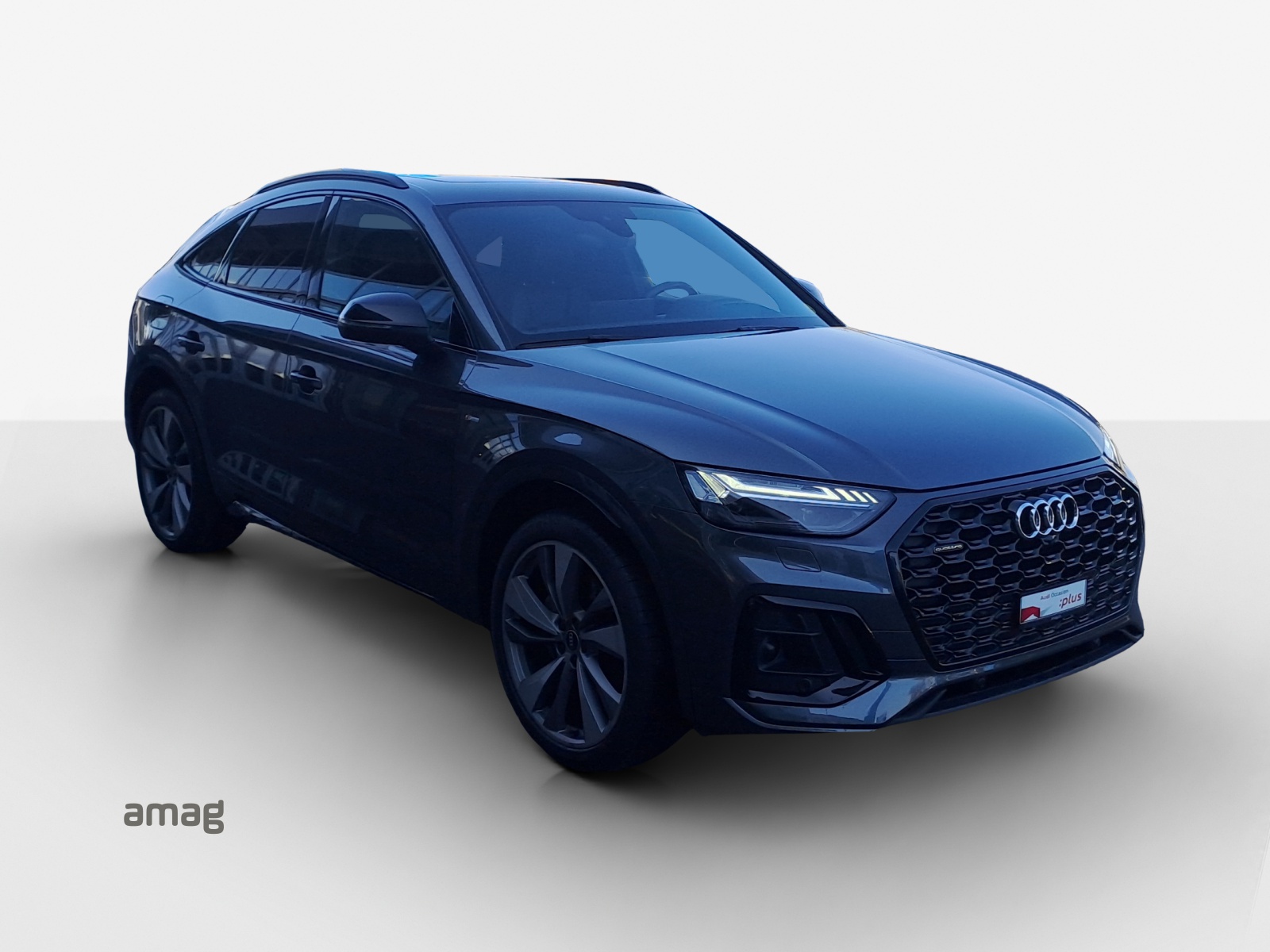 AUDI Q5 Sportback 40 TDI Blackedition quattro S-tronic-image-5