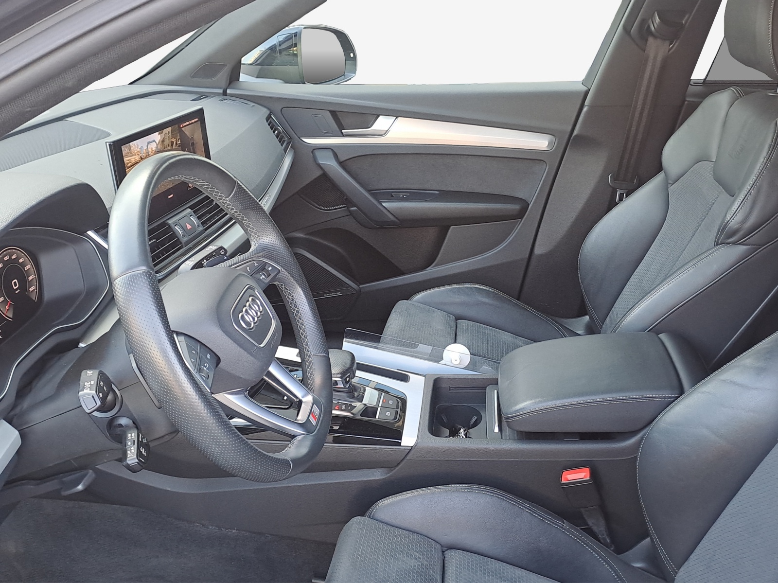 AUDI Q5 Sportback 40 TDI Blackedition quattro S-tronic-image-7