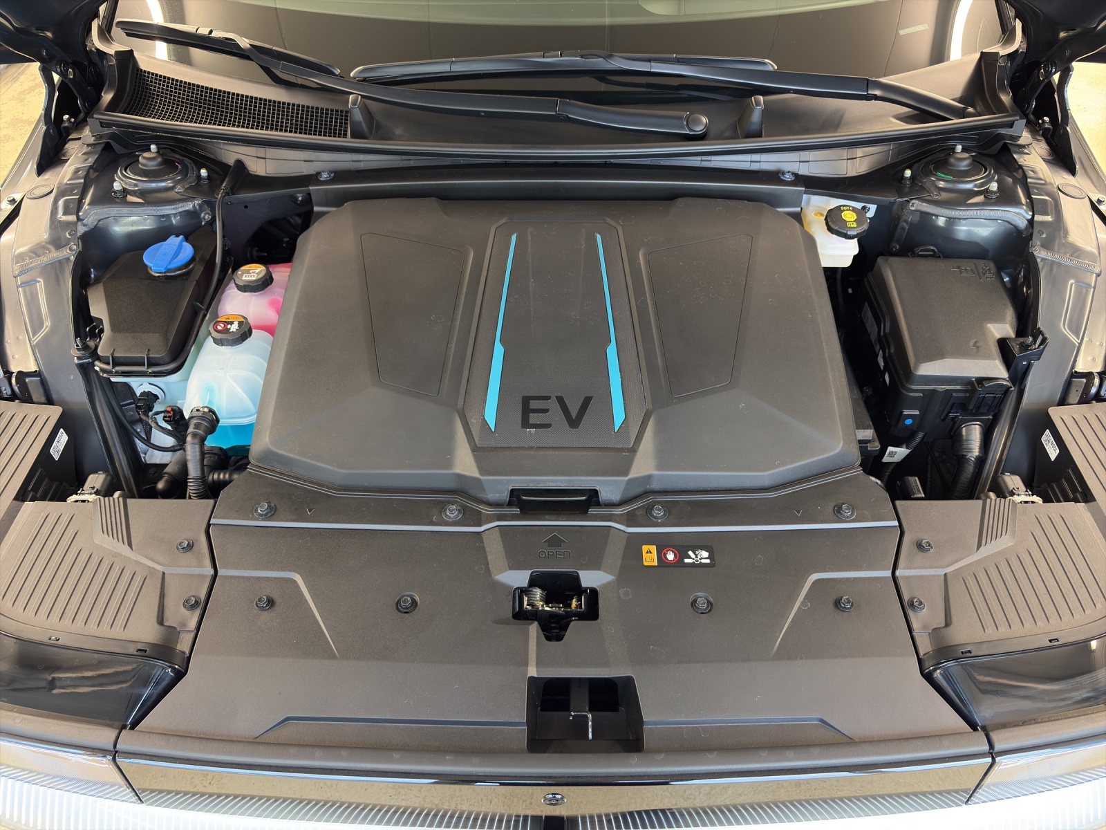HYUNDAI Ioniq 5 77kWh Vertex 2WD-image-17