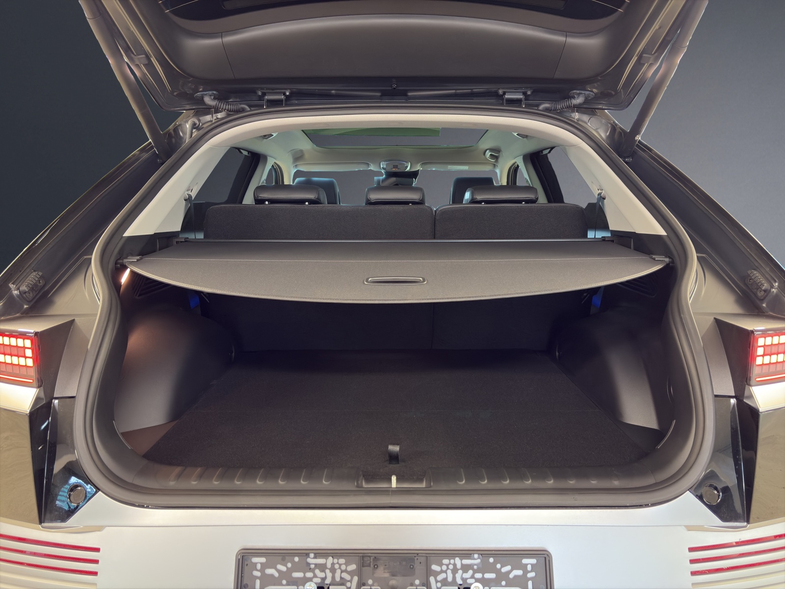 HYUNDAI Ioniq 5 77kWh Vertex 2WD-image-16