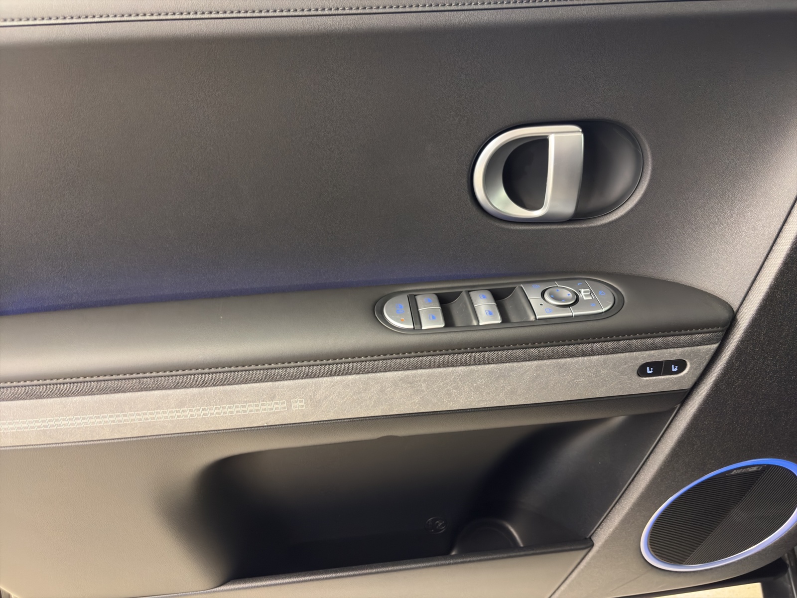 HYUNDAI Ioniq 5 77kWh Vertex 2WD-image-8