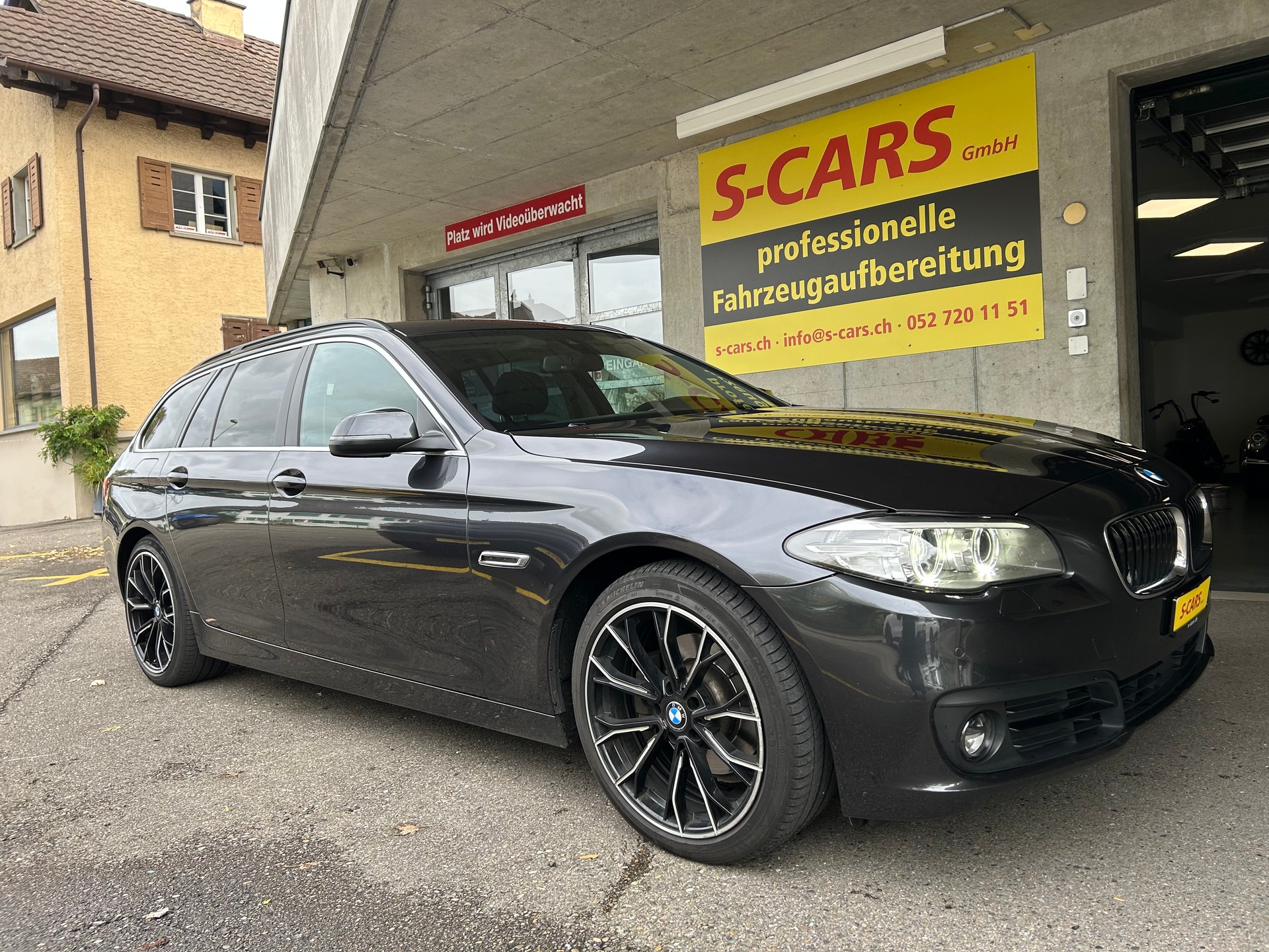 BMW 520xd Touring Steptronic-image-5