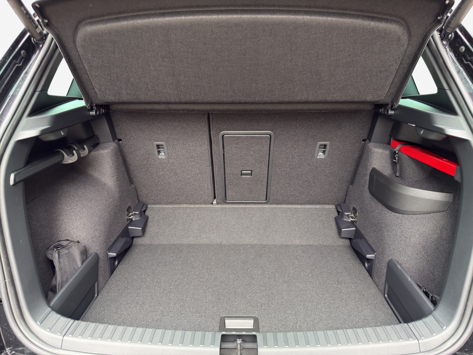 SKODA Karoq 2.0 TSI SportLine 4x4 DSG-image-13