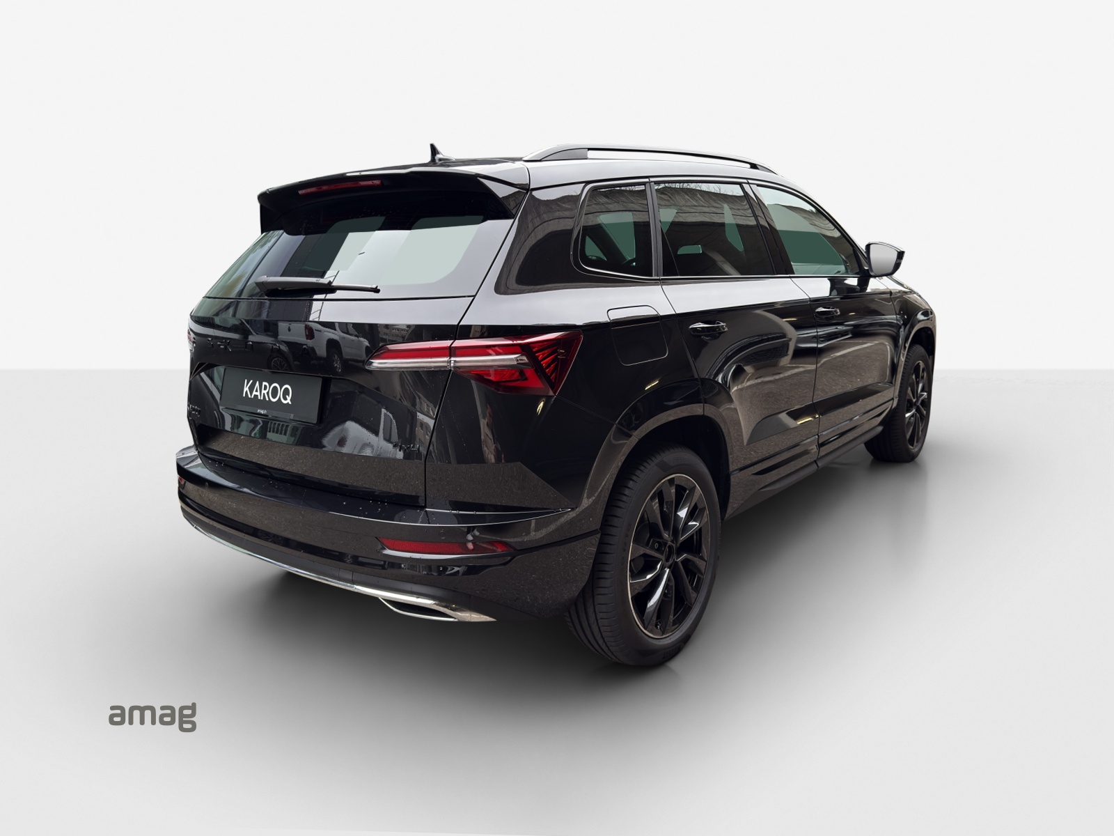 SKODA Karoq 2.0 TSI SportLine 4x4 DSG-image-4
