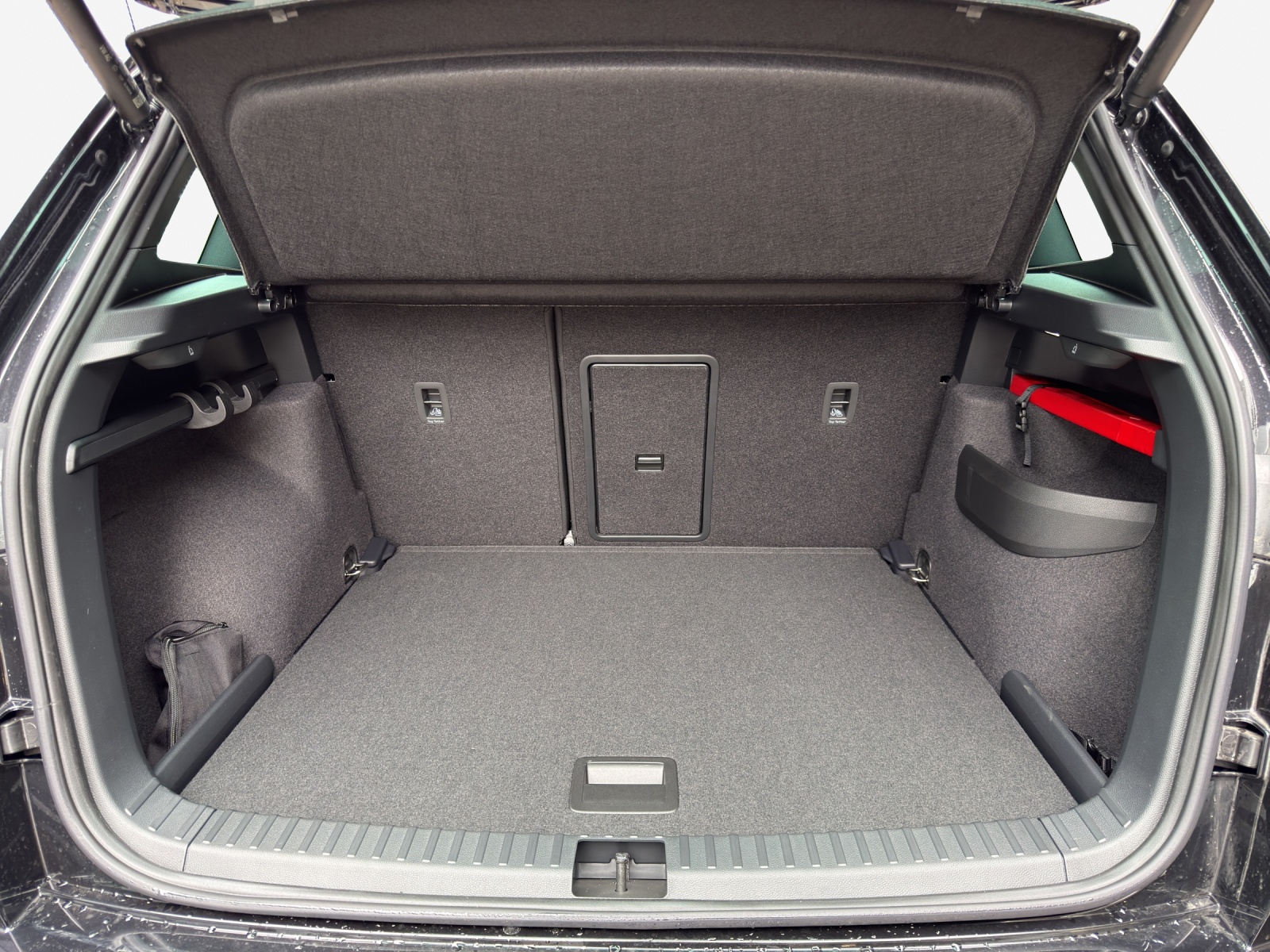 SKODA Karoq 2.0 TSI SportLine 4x4 DSG-image-12