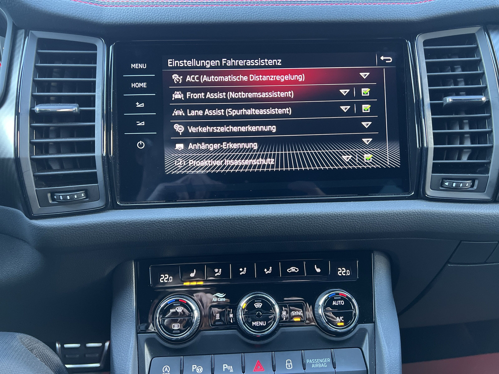 SKODA Kodiaq 2.0 TSI 4x4 RS-image-14
