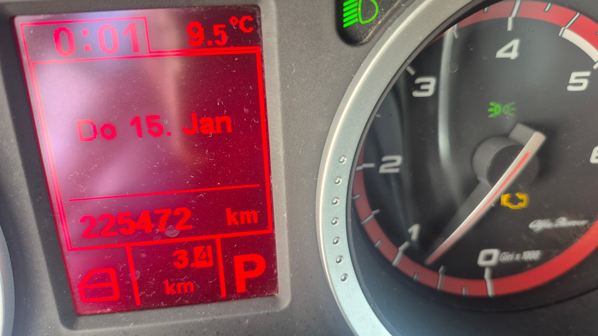 ALFA ROMEO 159 Sportwagon 2.4 JTD Distinctive Q-Tronic-image-11