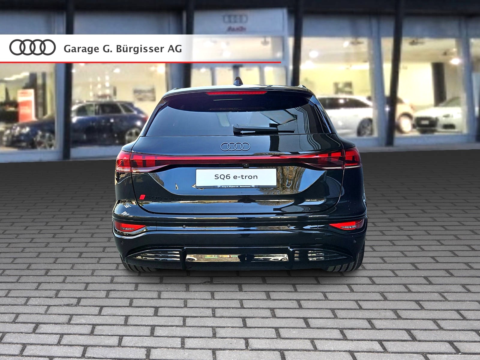 AUDI SQ6 e-tron quattro Mythosschwarz Metallic-image-4