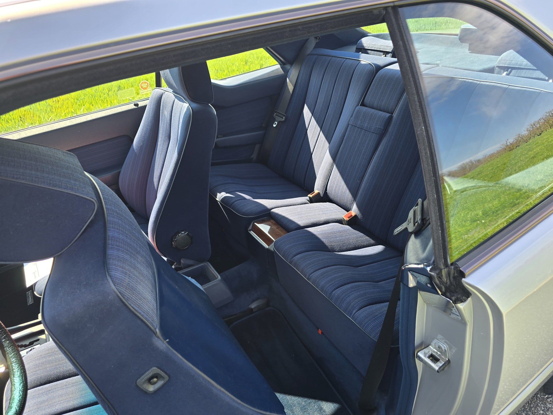 MERCEDES-BENZ 230-image-10